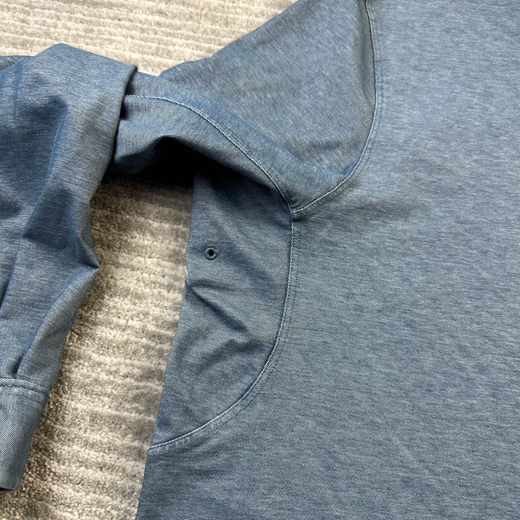 Lululemon Lululemon Shirt Mens XL Blue Button Up Collared Long Sleeve Cotton Cotton Blend Logo Embroidered Button Up Size US XL / EU 56 / 4 - 5 Thumbnail