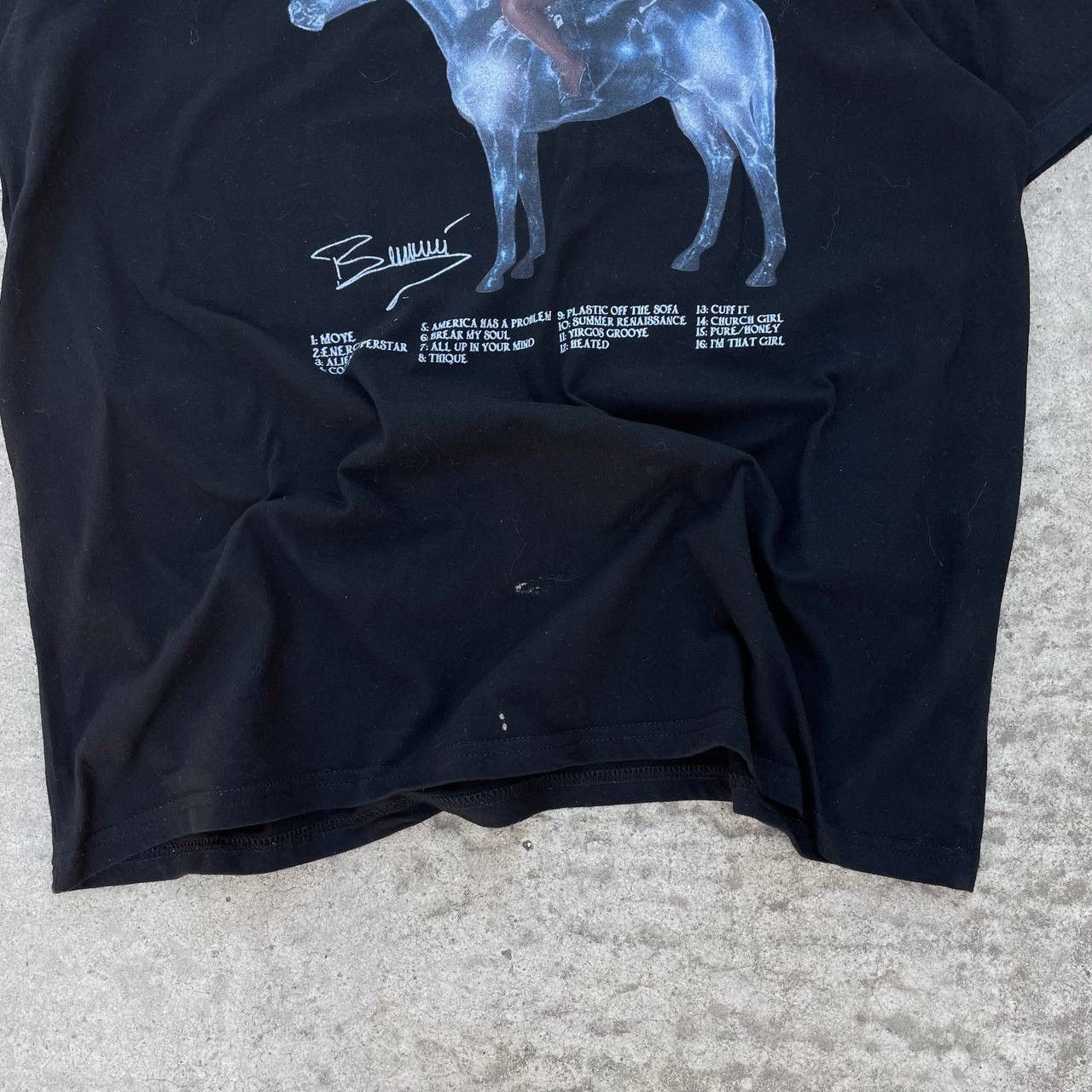 Vintage Vintage Renaissance World Your T-shirts Band Rock Y2K 00s Size US XL / EU 56 / 4 - 7 Thumbnail