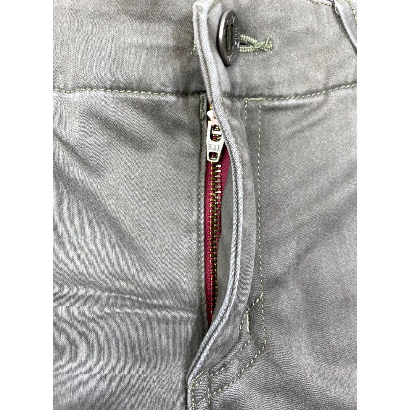 Olive Women's 5.11 Tactical Shorts Stretch Pockets Size 6 Olive Green DISTRESS #2283 Size 28" / US 6 / IT 42 - 5 Thumbnail