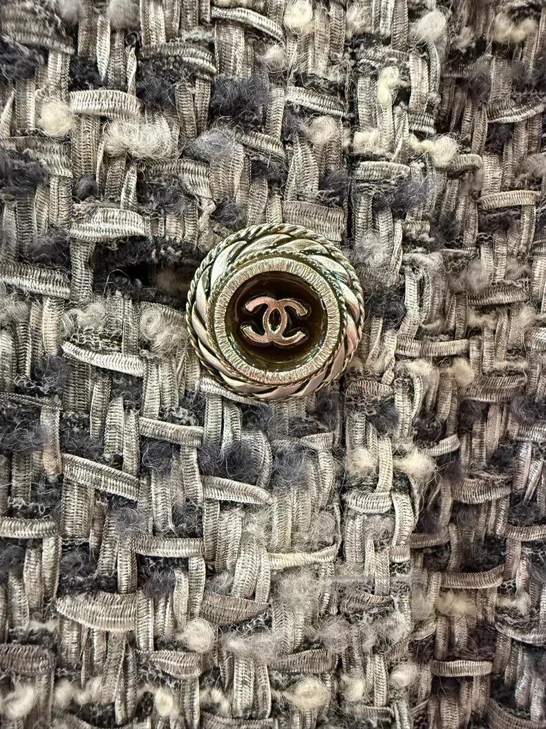 Chanel Chanel Classic tweed hooded jacket Size XXS / US 00 / IT 34 - 4 Thumbnail