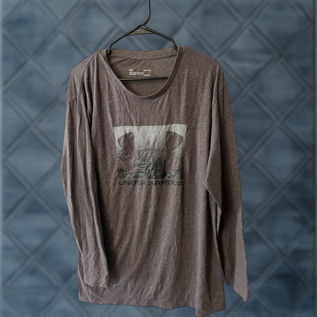 Under Armour Under Armour Shirt Mens Large Loose Long Sleeve Logo Spell Out Gray Heat Gear Size US L / EU 52-54 / 3 - 1 Thumbnail