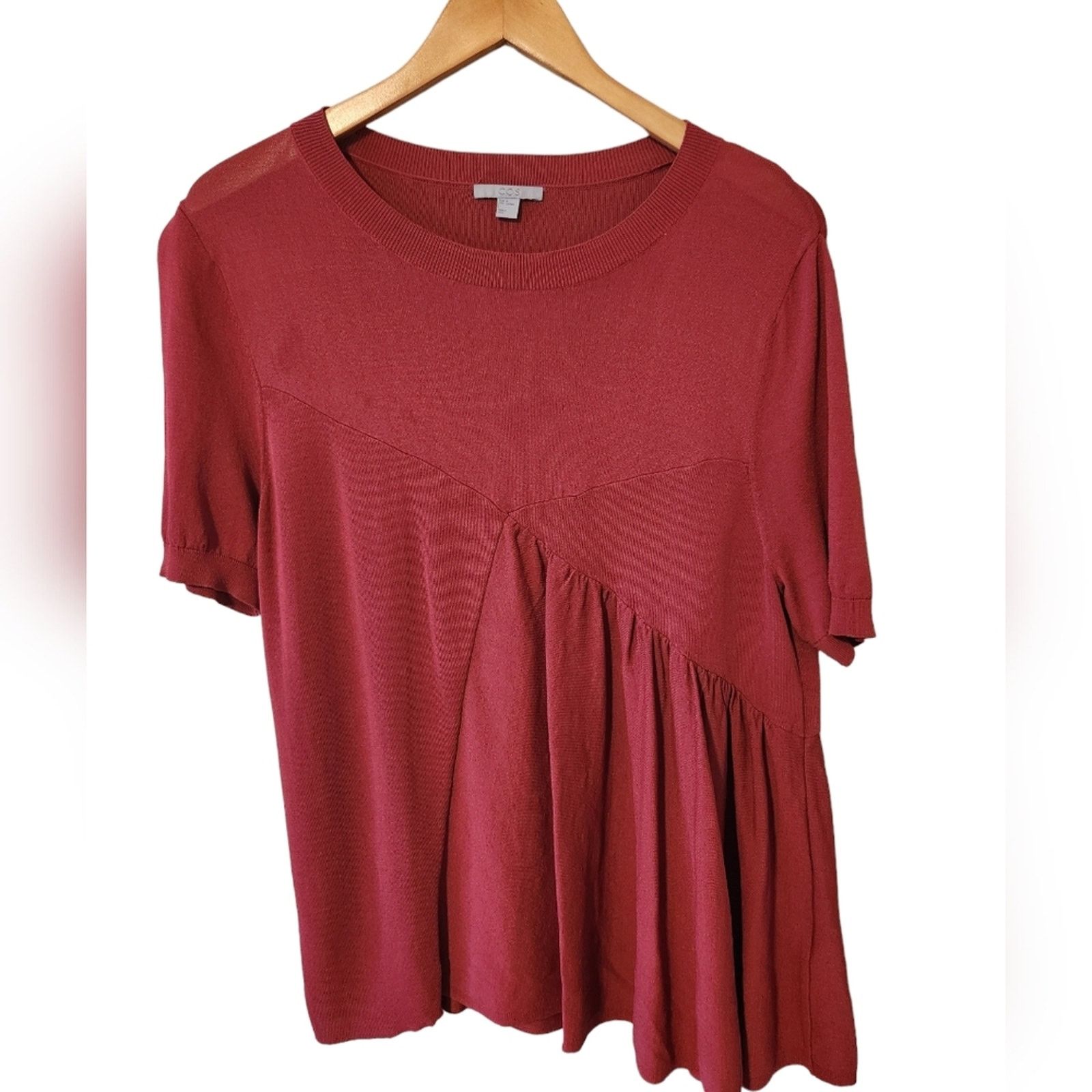 Cos COS Asymmetrical Knit Viscose Berry Top Medium Size M / US 6-8 / IT 42-44 - 7 Thumbnail