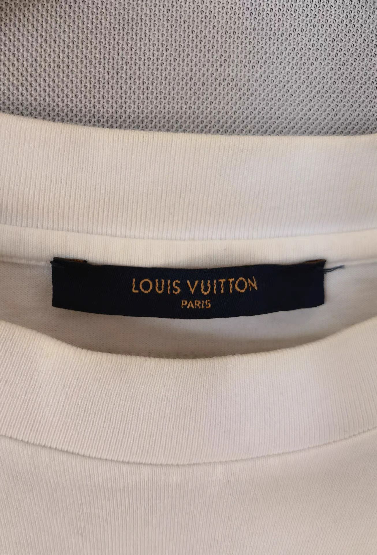 Louis Vuitton Louis Vuitton Crayon T-Shirt K17 Size US L / EU 52-54 / 3 - 3 Thumbnail