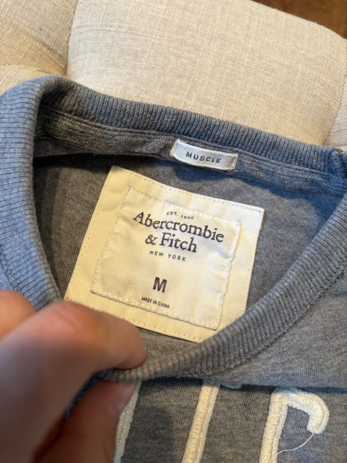 Aeropostale Vintage 00s y2k mallcore Abercrombie & Fitch pacth Crewneck Size US M / EU 48-50 / 2 - 3 Thumbnail