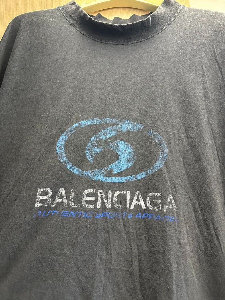 Balenciaga Balenciaga Surfing Logo Vintage Distressed Short Sleeve T- Size US M / EU 48-50 / 2 - 4 Thumbnail