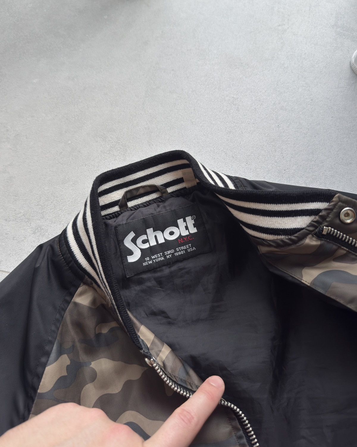 Schott × Vintage Men's Vintage SCHOTT Camouflage Bomber Jacket Tag M fits S Size US M / EU 48-50 / 2 - 6 Thumbnail