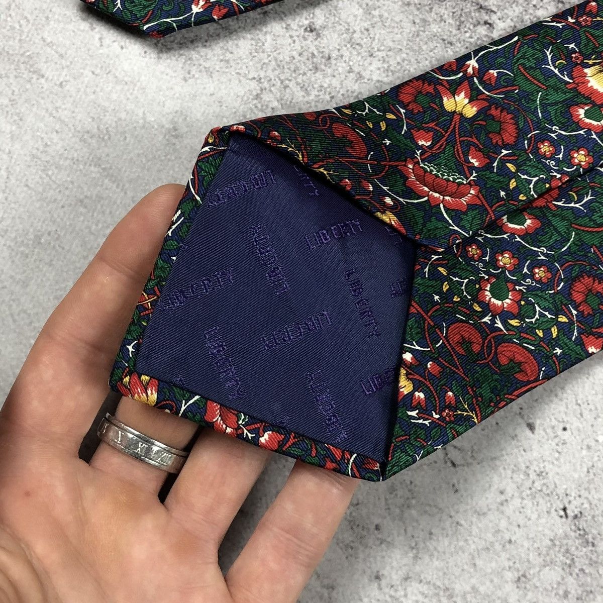 Liberty Liberty Floral Pattern Silk Tie Size ONE SIZE - 4 Thumbnail