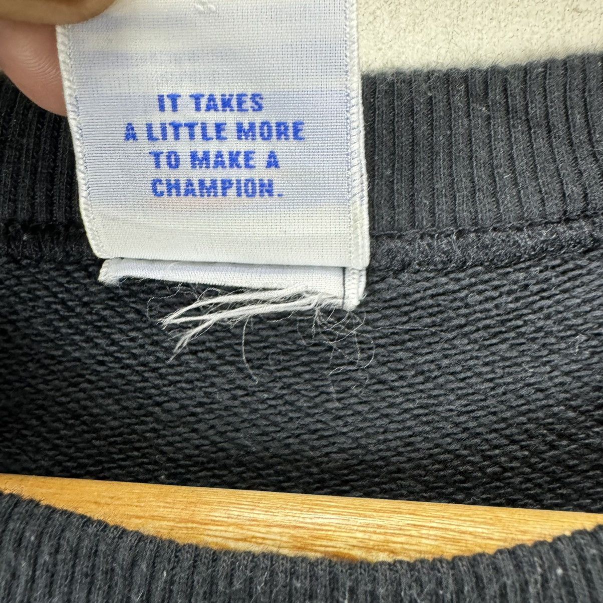 Champion × Vintage ⚡️CHAMPION SMALL LOGO CREWNECK SWEATSHIRT Size US XL / EU 56 / 4 - 7 Thumbnail