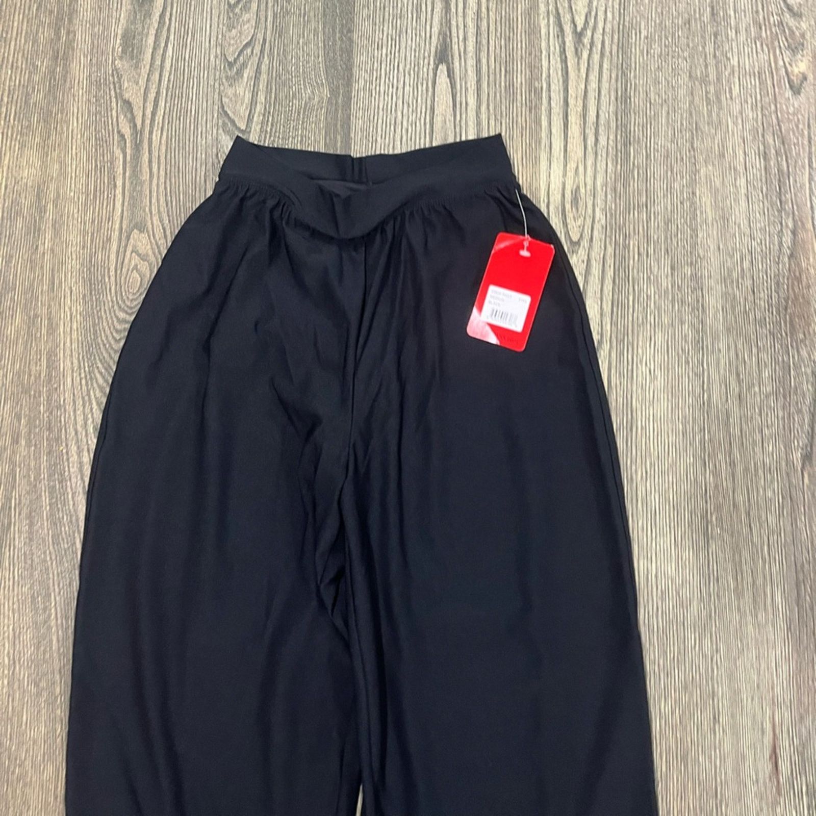 Spanx NWT Spanx Bod-A-Bing! Crop Pants Slimming Liner Black Size M Size 30" / US 8 / IT 44 - 3 Thumbnail