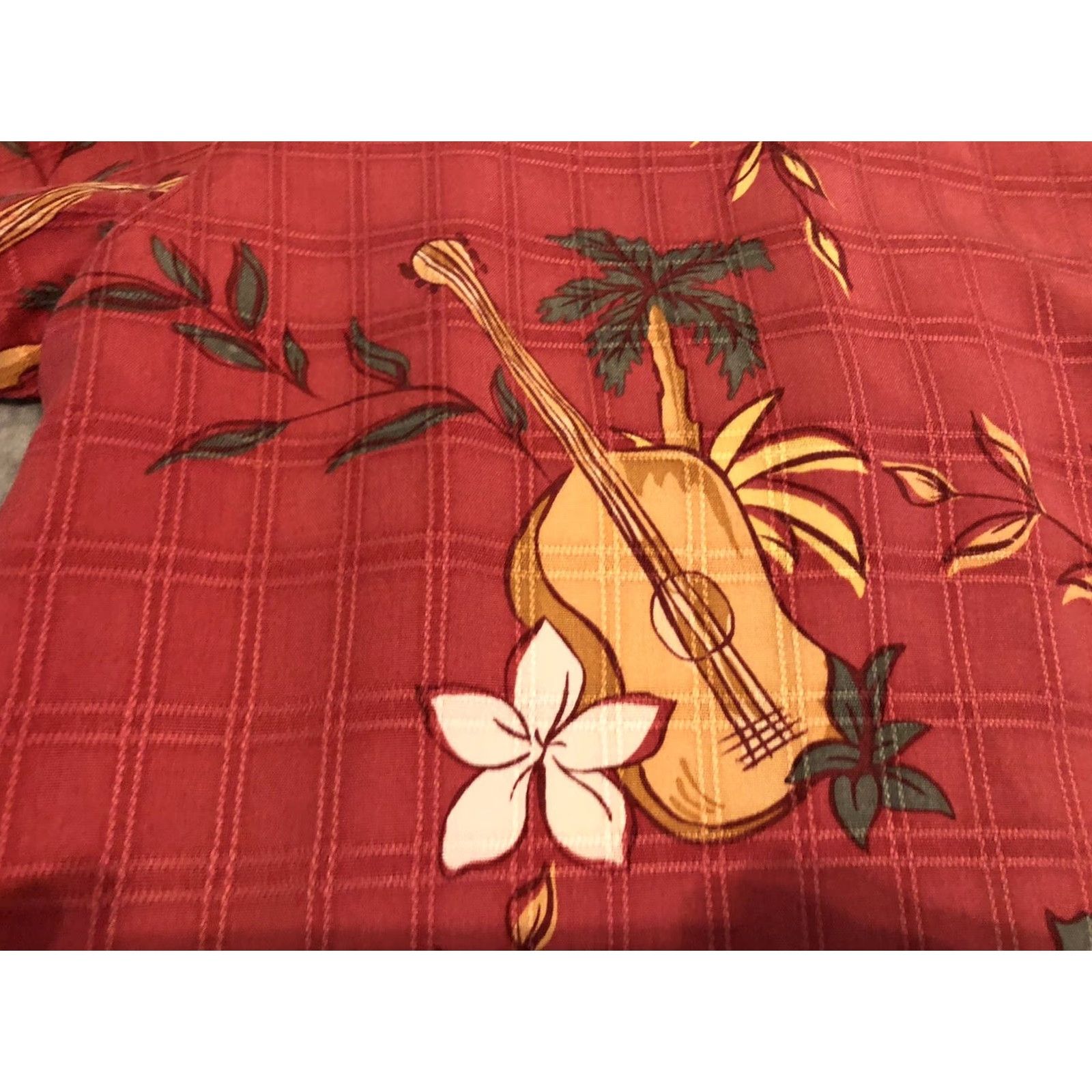 Tommy Bahama Tommy Bahama Hawaiian 100% Silk Shirt Coconuts Ukelele Palm Mens Large Pink Short Sleeve Button-Up Collar Shirt Mens L Silk Hibiscus Floral Casual Size US L / EU 52-54 / 3 - 2 Thumbnail