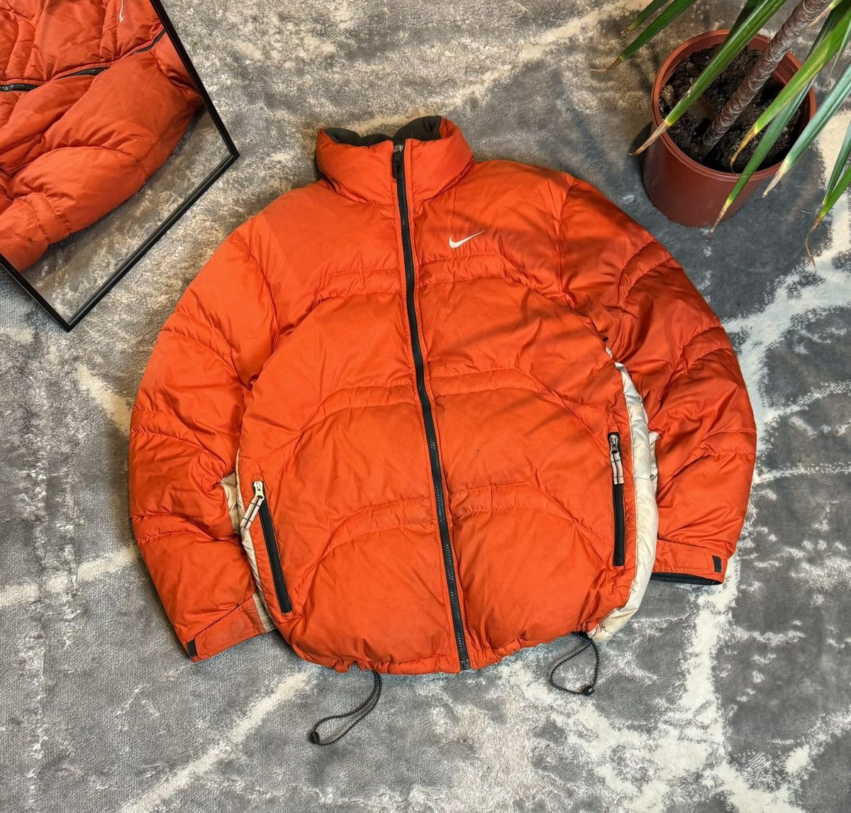 00s Nike Vintage Double Swoosh Down Jacket Drill
