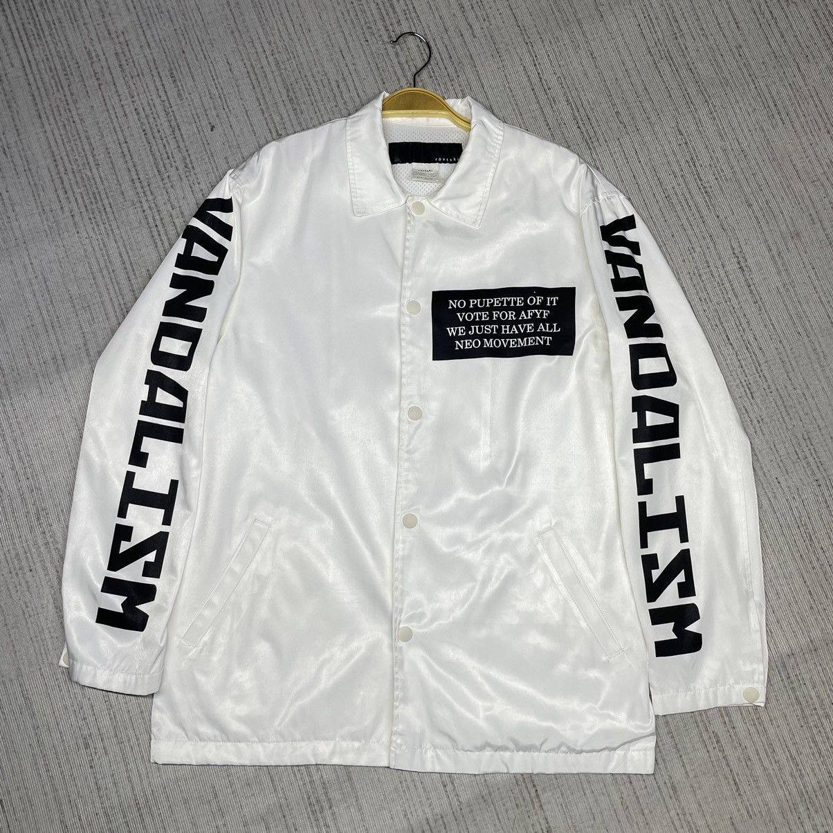 If Six Was Nine Japanese Brand Rovtski VANDALISM coach Jacket Size US L / EU 52-54 / 3 - 3 Thumbnail