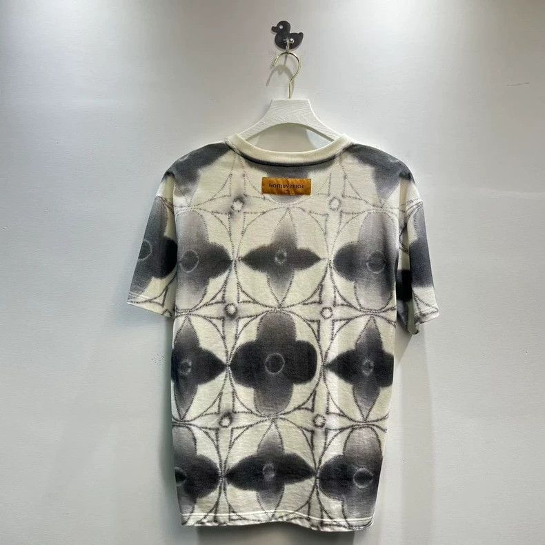Louis Vuitton Louis Vuitton SS23 skein printed short sleeves Size US M / EU 48-50 / 2 - 2 Thumbnail