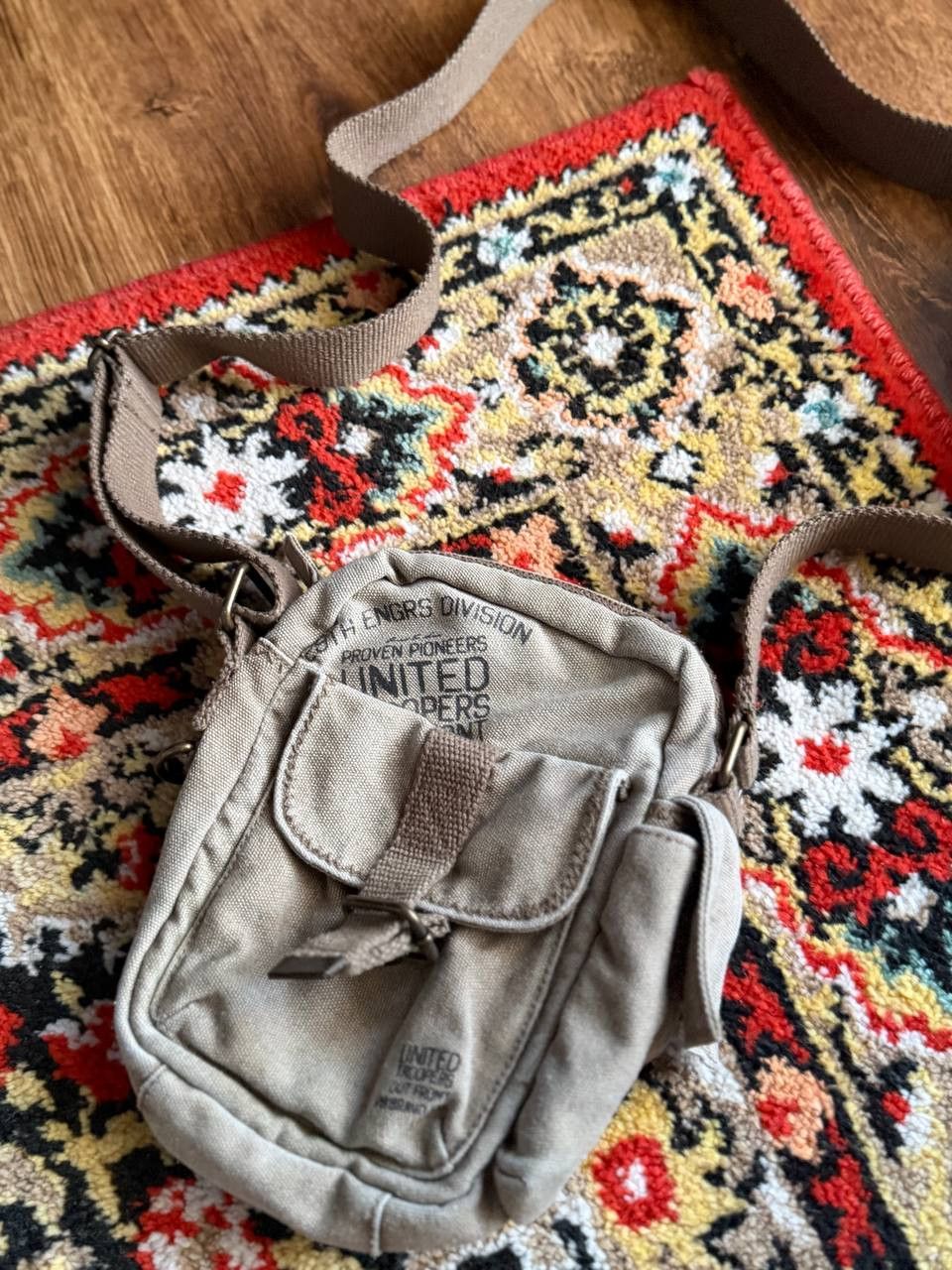 Japanese Brand Vintage 90s Army Style Washed Cargo Multizip Bag Size ONE SIZE - 5 Thumbnail