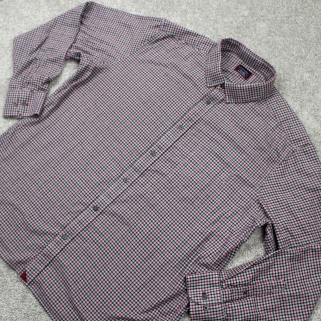 UNTUCKit UNTUCKit Shirt Mens 2XL XXL Red/Black/White Plaid Cotton L/S Button-Down Size US XXL / EU 58 / 5 - 3 Thumbnail