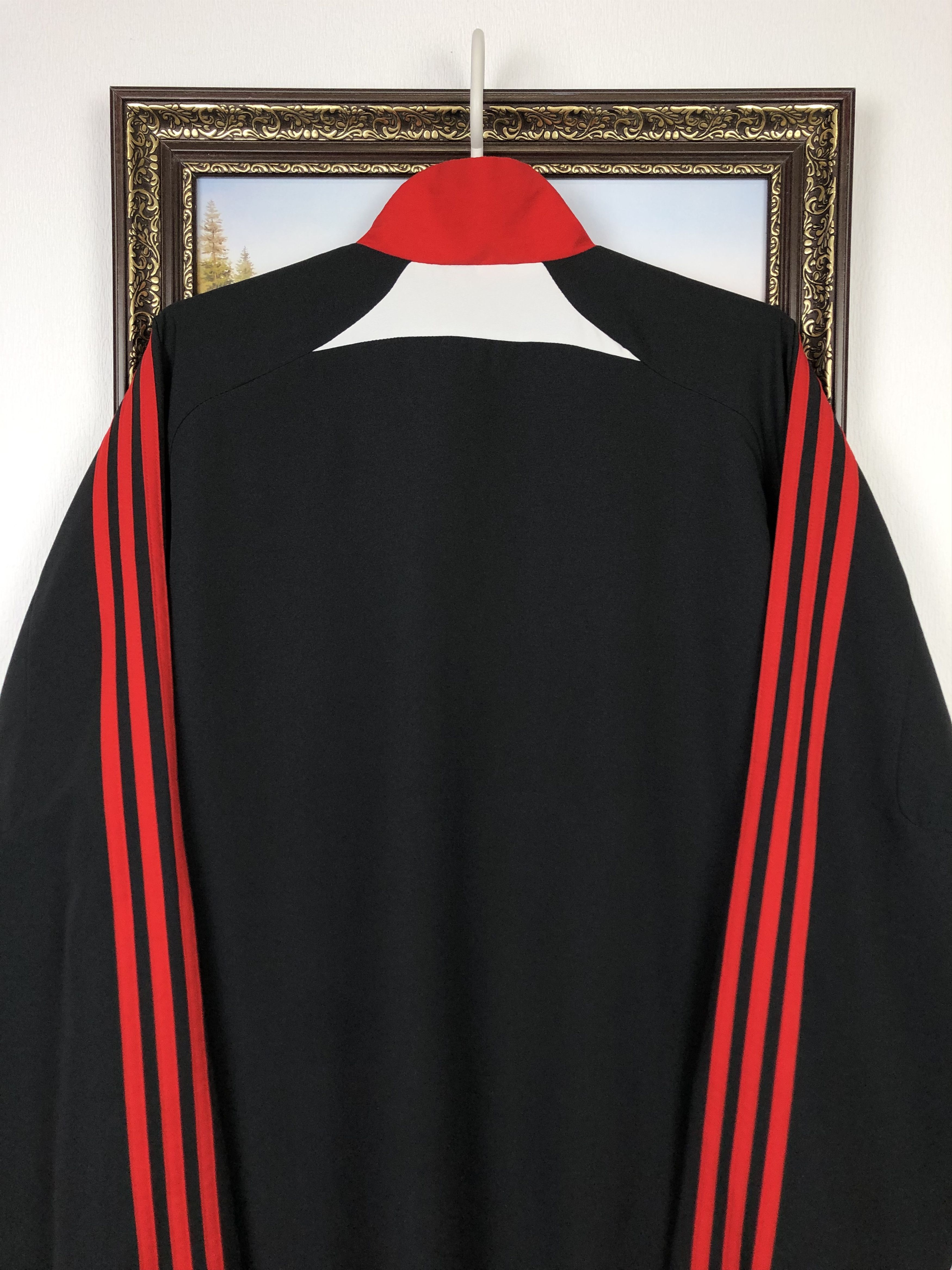 Adidas Vintage Adidas Liverpool Football Jacket Soccer Track Top Size US L / EU 52-54 / 3 - 14 Thumbnail