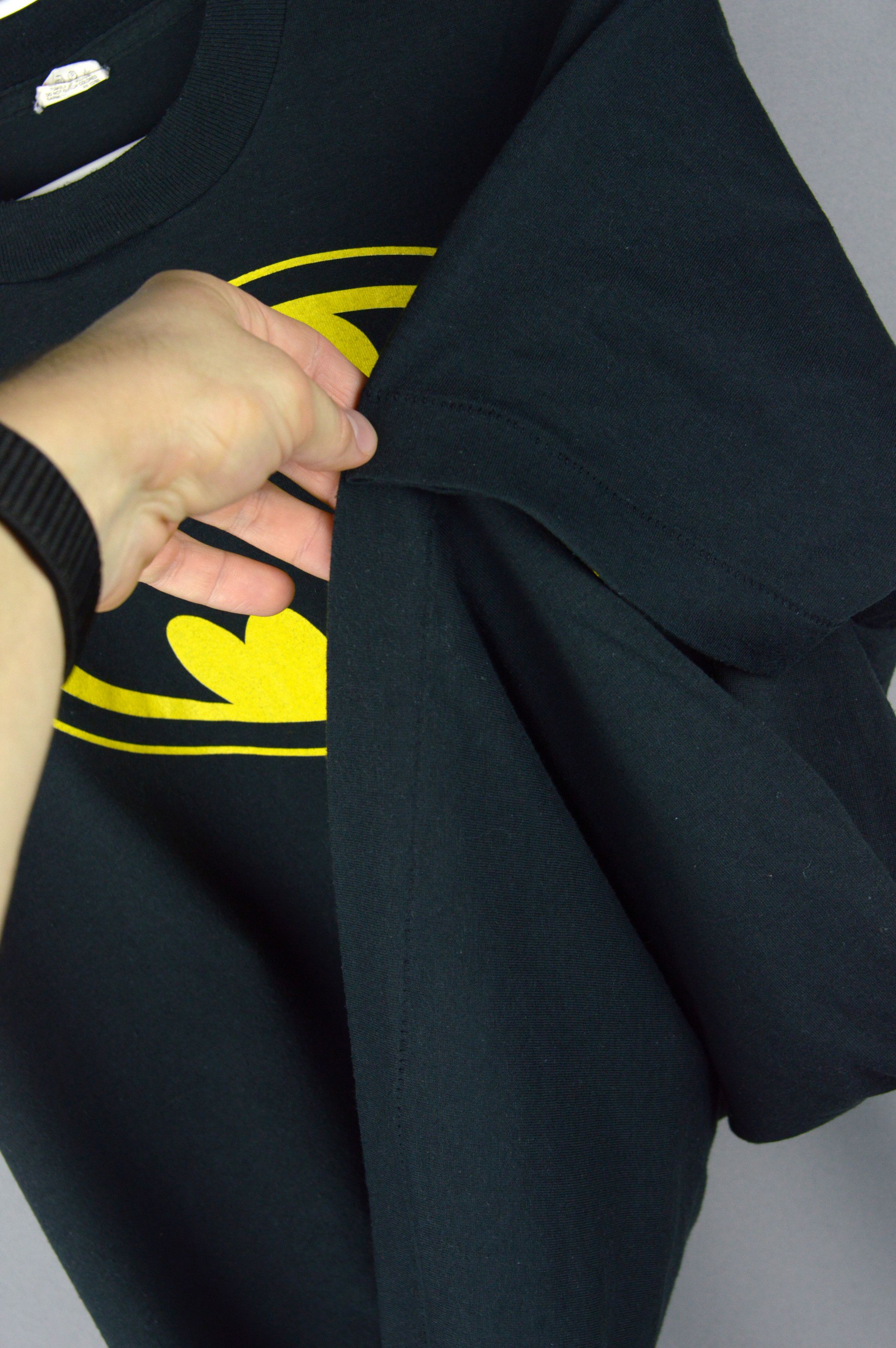 Vintage Vintage Batman 1964 DC Comics 80s t shirt Size US L / EU 52-54 / 3 - 5 Thumbnail