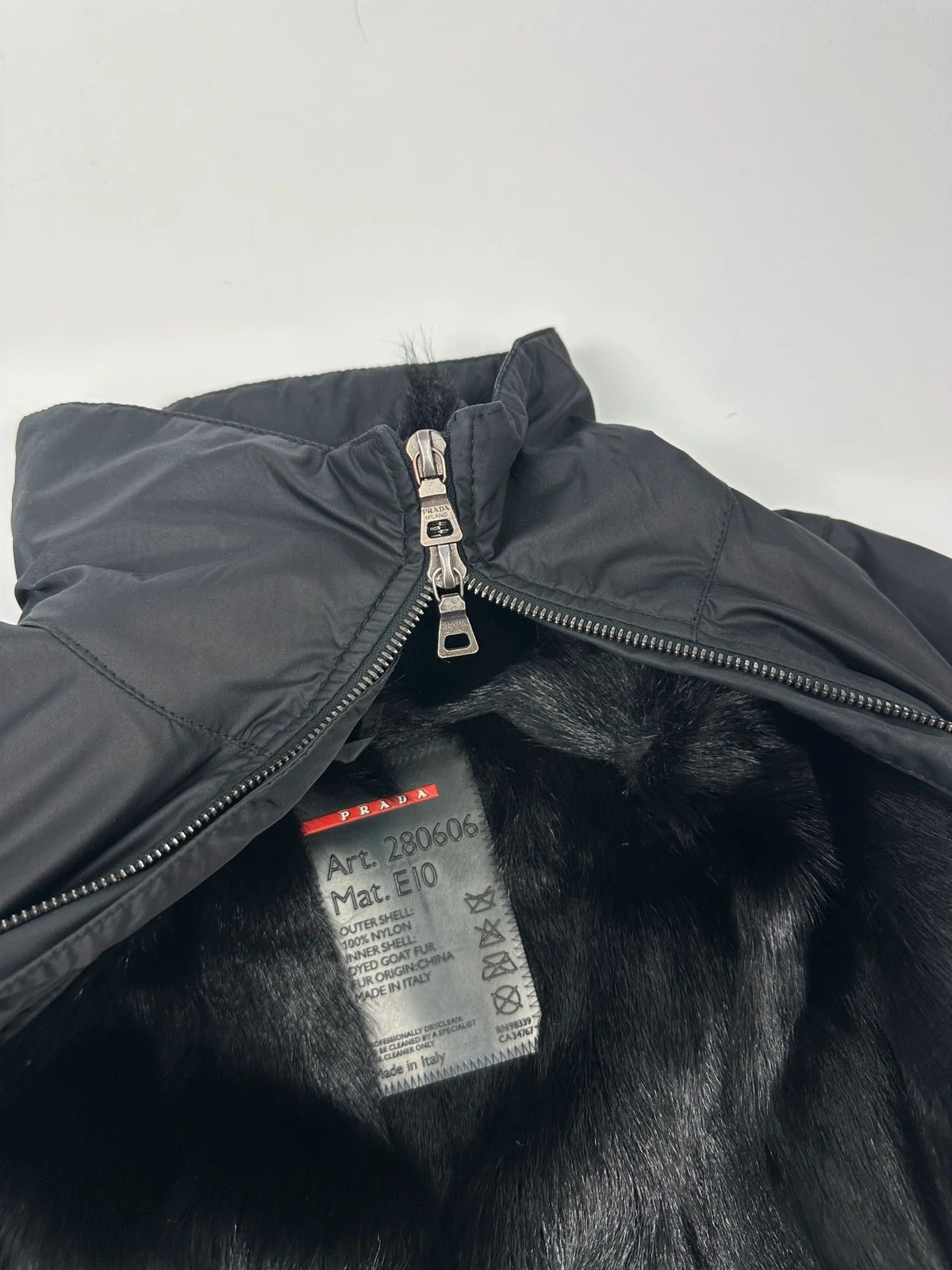Prada Prada Sport FW2002 Black Nylon & Fur 2In1 Jacket Size S / US 4 / IT 40 - 7 Thumbnail