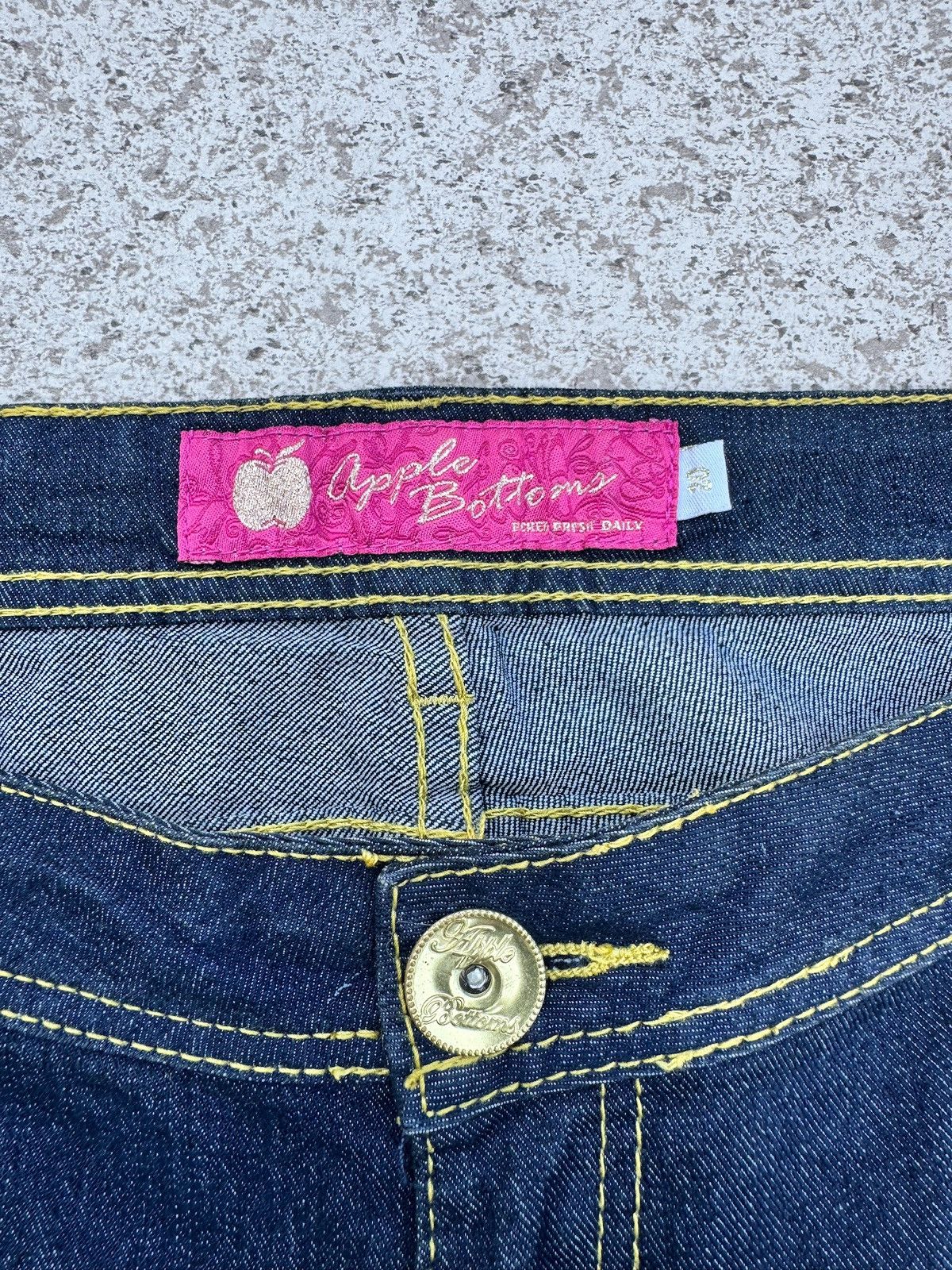 Japanese Brand × Vintage Crazy Rare Vintage Apple Bottom Jeans With Back Embroidery Size US 38 / EU 54 - 6 Thumbnail