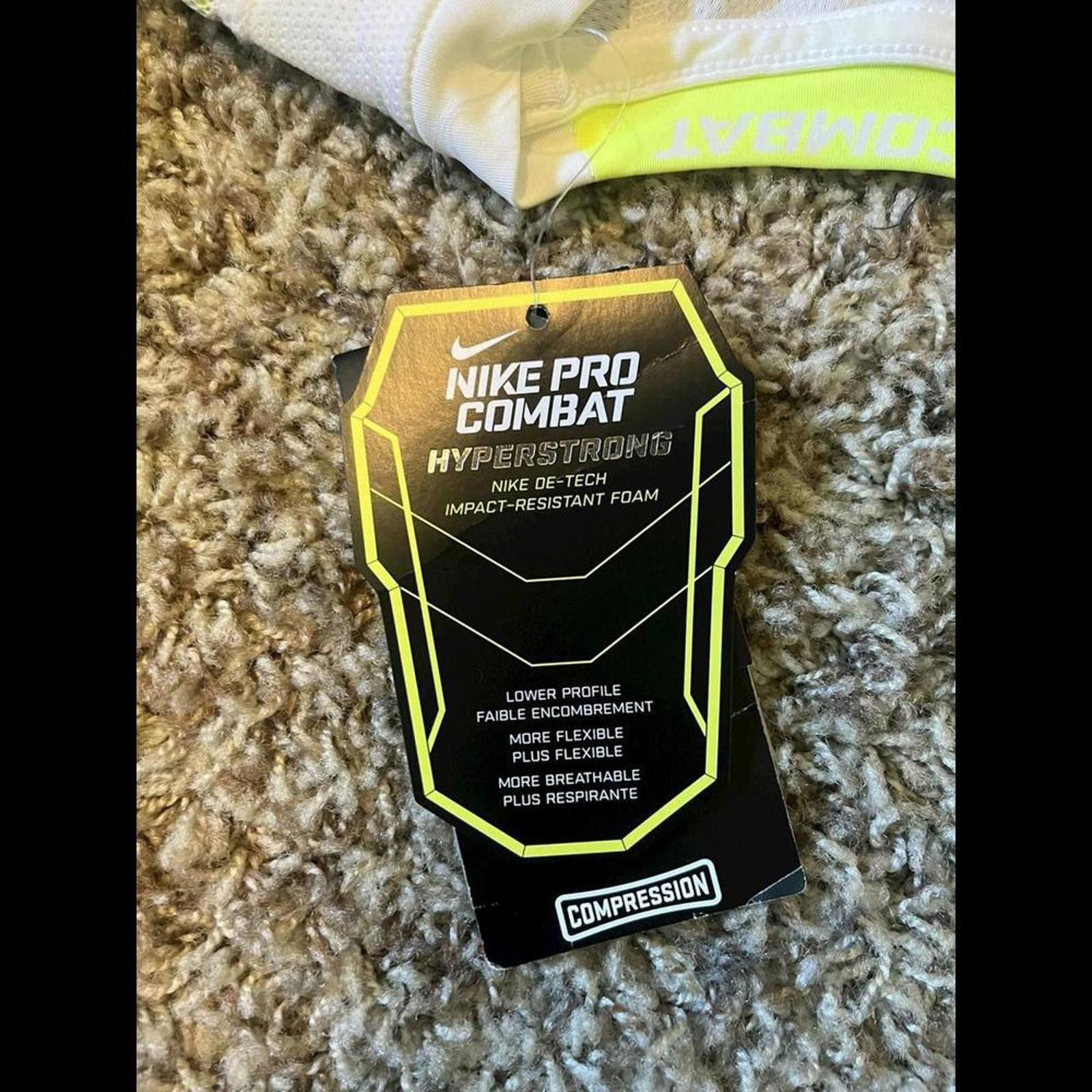 Nike Nike Mens Pro Hyperstrong Compression 4-Pad Top Size US XL / EU 56 / 4 - 10 Thumbnail