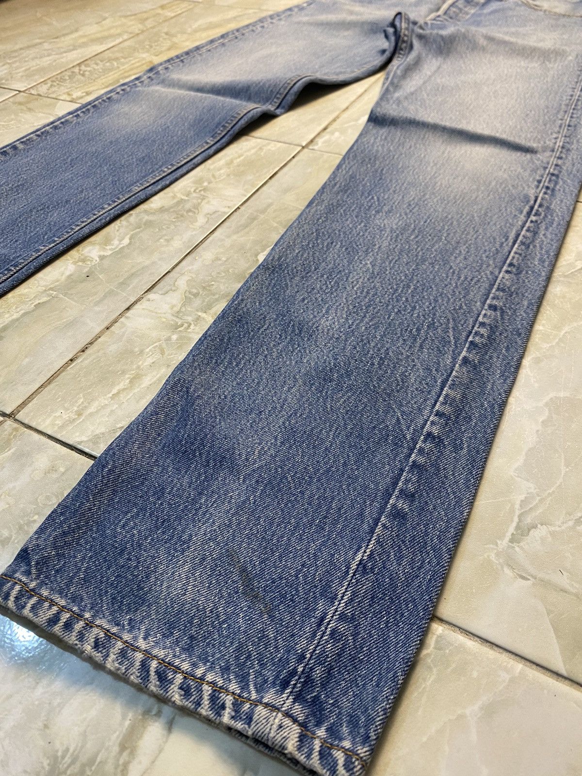 Levi's × Vintage Levis 501 Button Fly Size US 29 - 8 Thumbnail