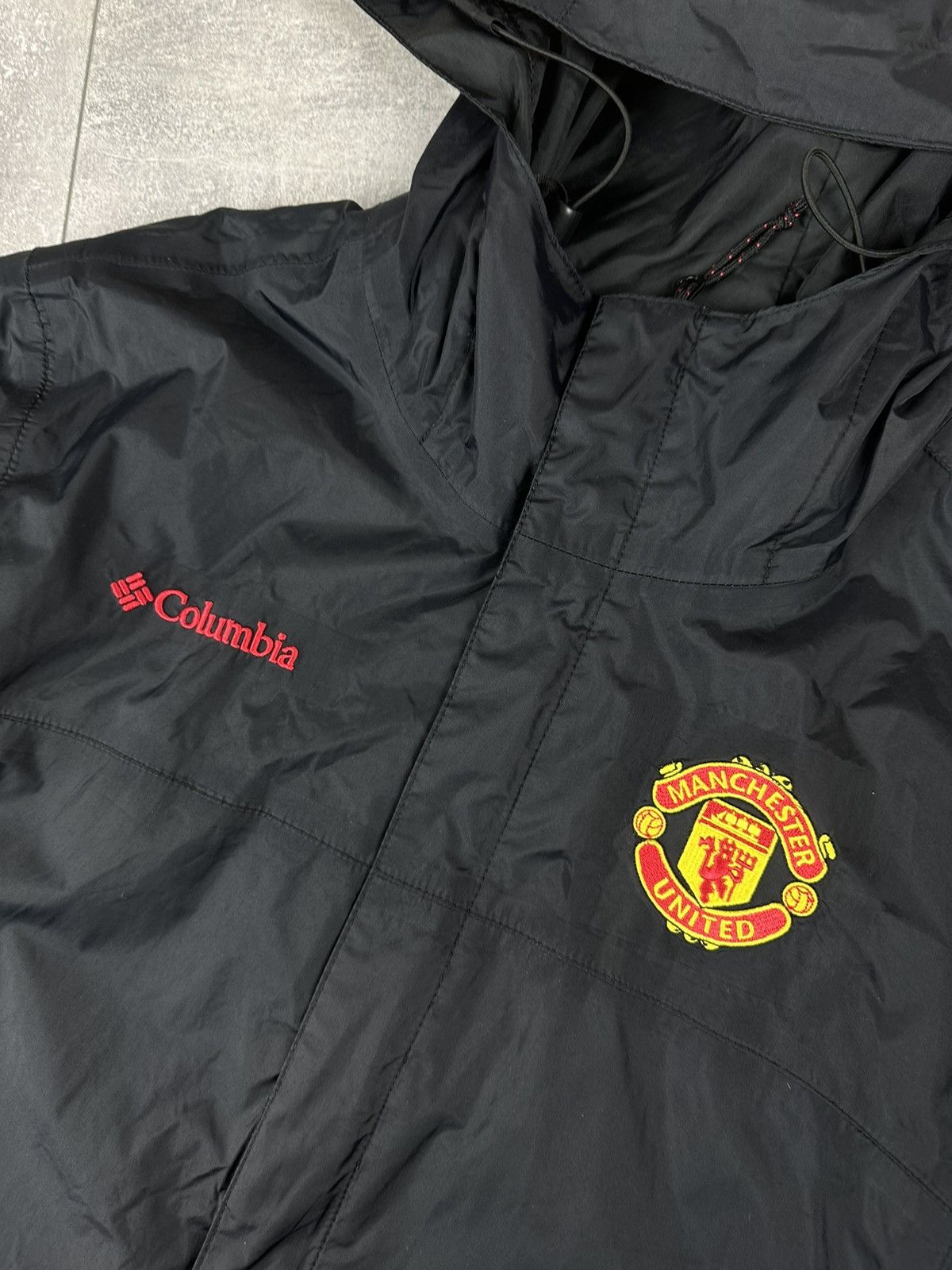 Columbia Columbia Manchester United FC Light Rain Jacket Size US M / EU 48-50 / 2 - 7 Thumbnail