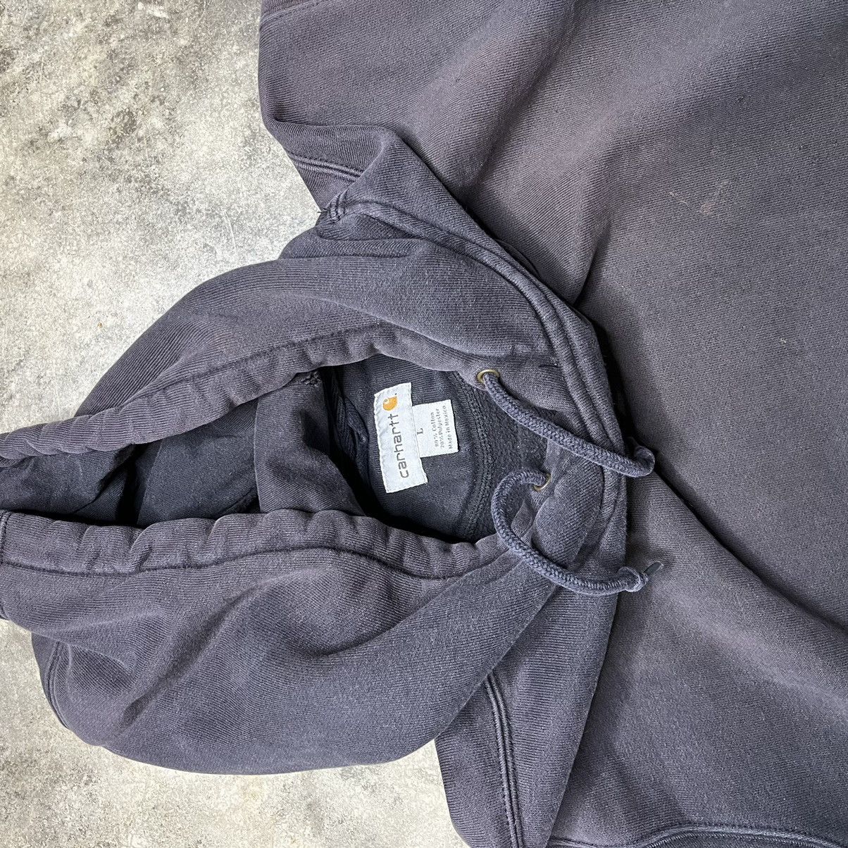 Vintage vintage thrashed carhartt faded black hoodie Size US L / EU 52-54 / 3 - 6 Thumbnail