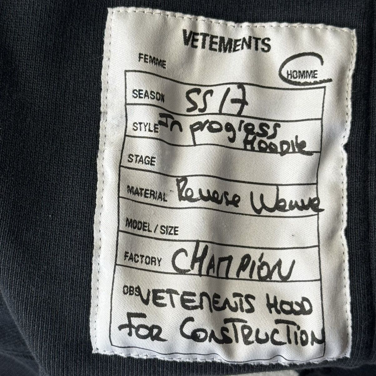 Vetements SS17 Vetements x Champion Hoodie Size US M / EU 48-50 / 2 - 7 Thumbnail