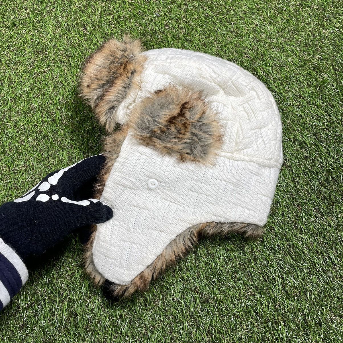 Vintage Vintage Y2K Fuzzy Beanie Alt Grunge Ushanka Mohair Baggy OS Size ONE SIZE - 4 Thumbnail