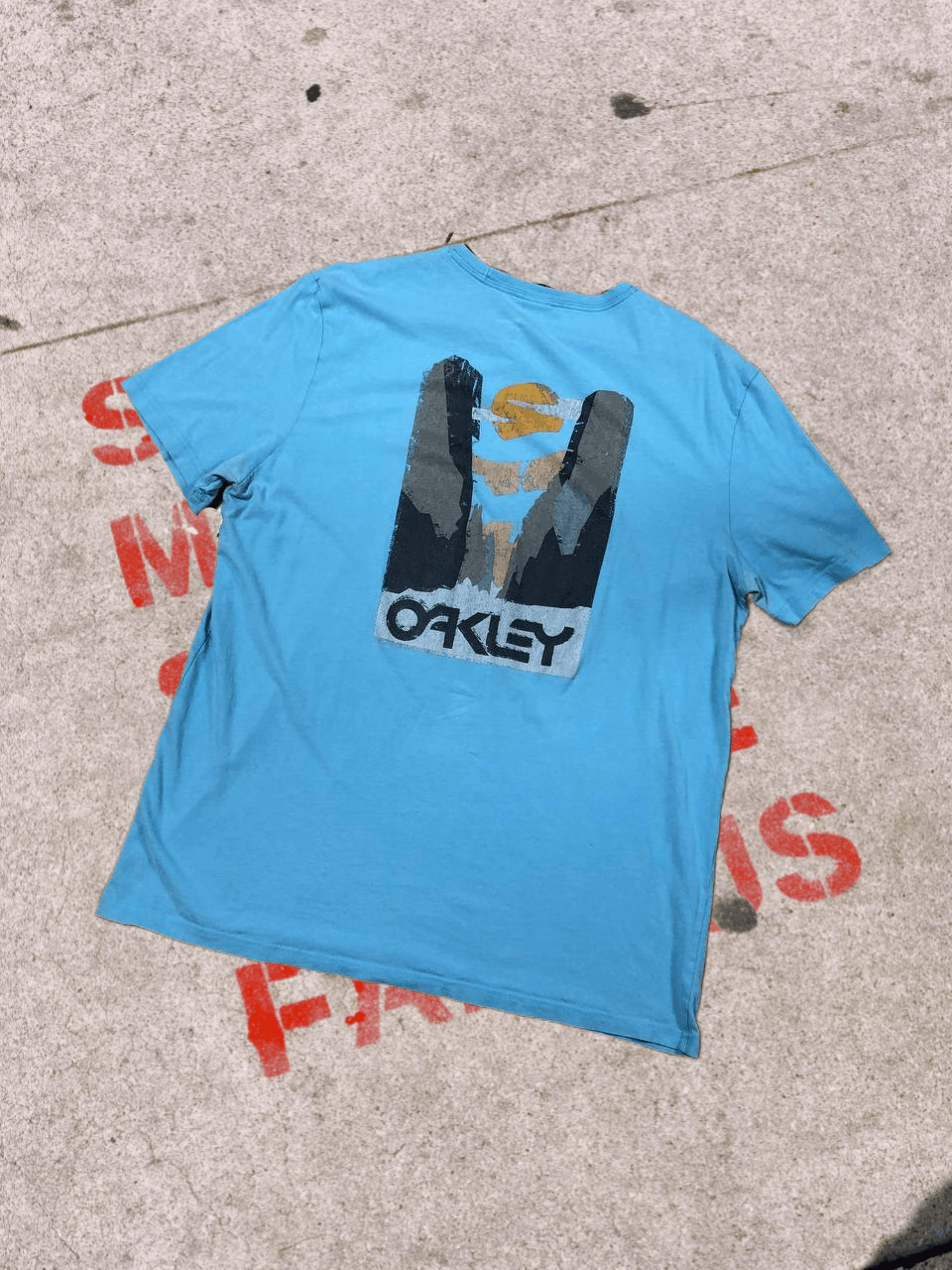 Oakley Vintage T-Shirt Blue Big Print OAKLEY Y2K Size US XL / EU 56 / 4 - 1 Thumbnail