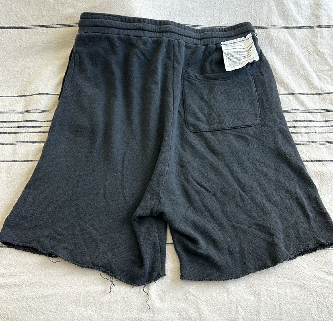 R13 Logo short. XL Size US 34 / EU 50 - 12 Thumbnail