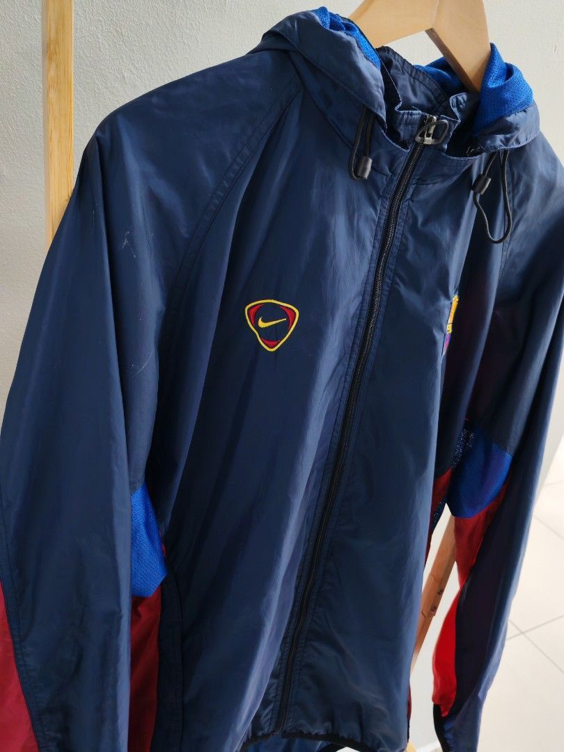 Nike Vintage Nike FCB Windbreaker Jacket – Barça Era Glory (M) Size US M / EU 48-50 / 2 - 4 Thumbnail