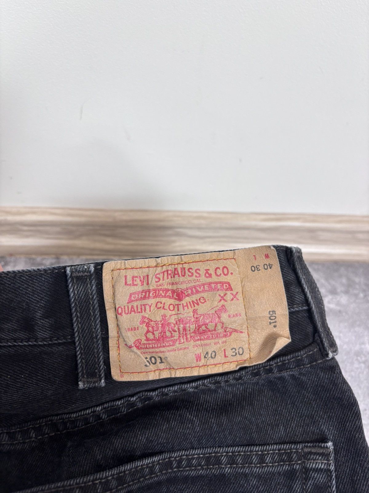 Levi's Vintage Levi’s 501 Paper Tag Black Baggy Denim Baggy Jeans Size US 40 / EU 56 - 9 Thumbnail