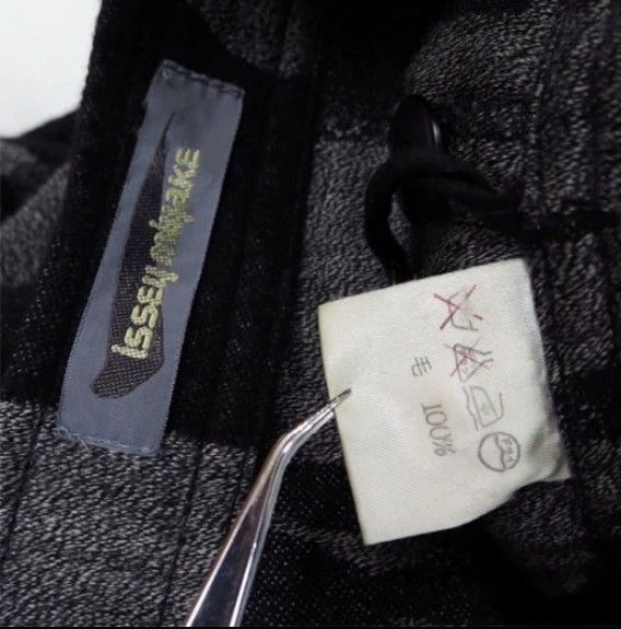 Issey Miyake issey miyake size:one size A long wool dress for show Size 31" - 8 Thumbnail