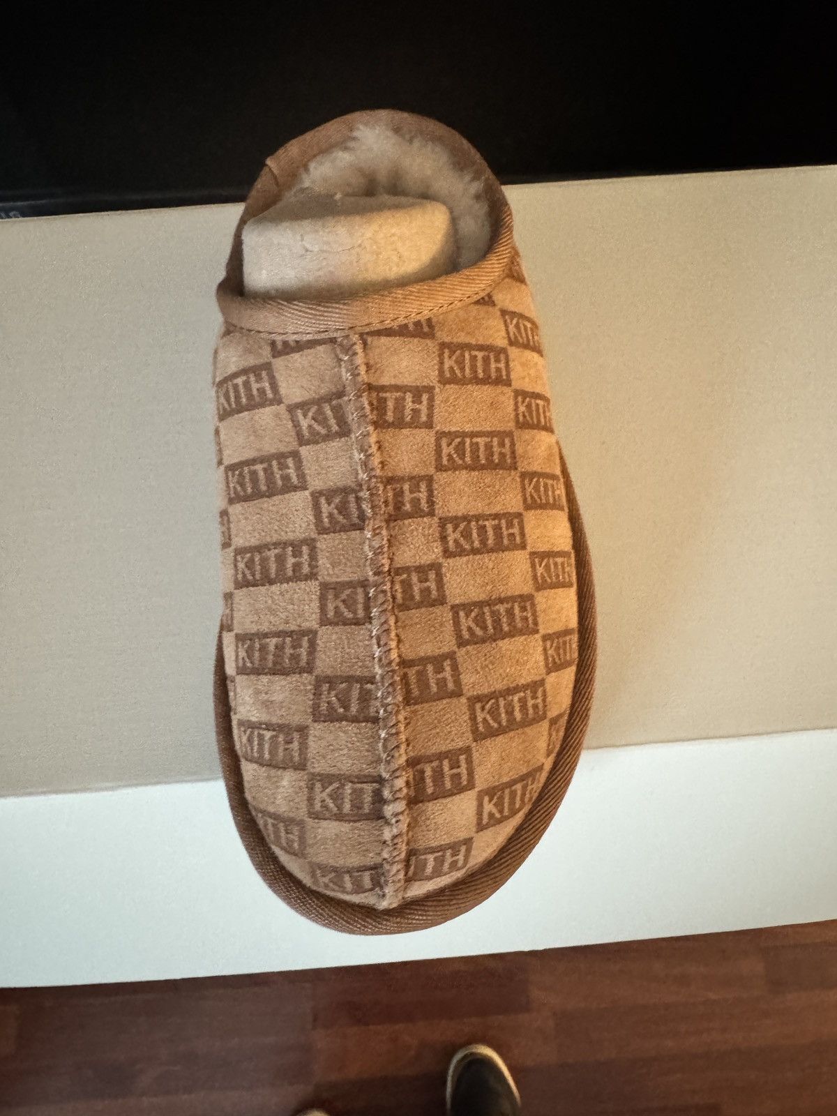Kith × Ugg Kithmas Monogram Shearling Slippers Size US 5 / IT 35 - 2 Thumbnail