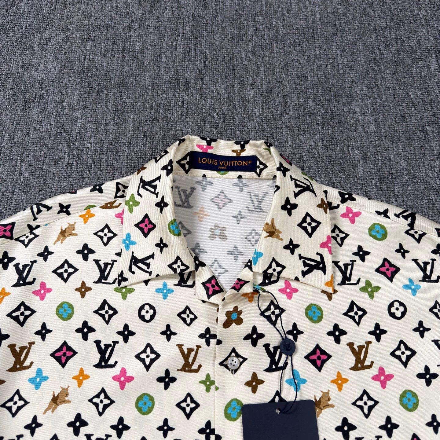 Louis Vuitton LV Tyler ivory all-over print short-sleeve shirt M Size US M / EU 48-50 / 2 - 3 Thumbnail