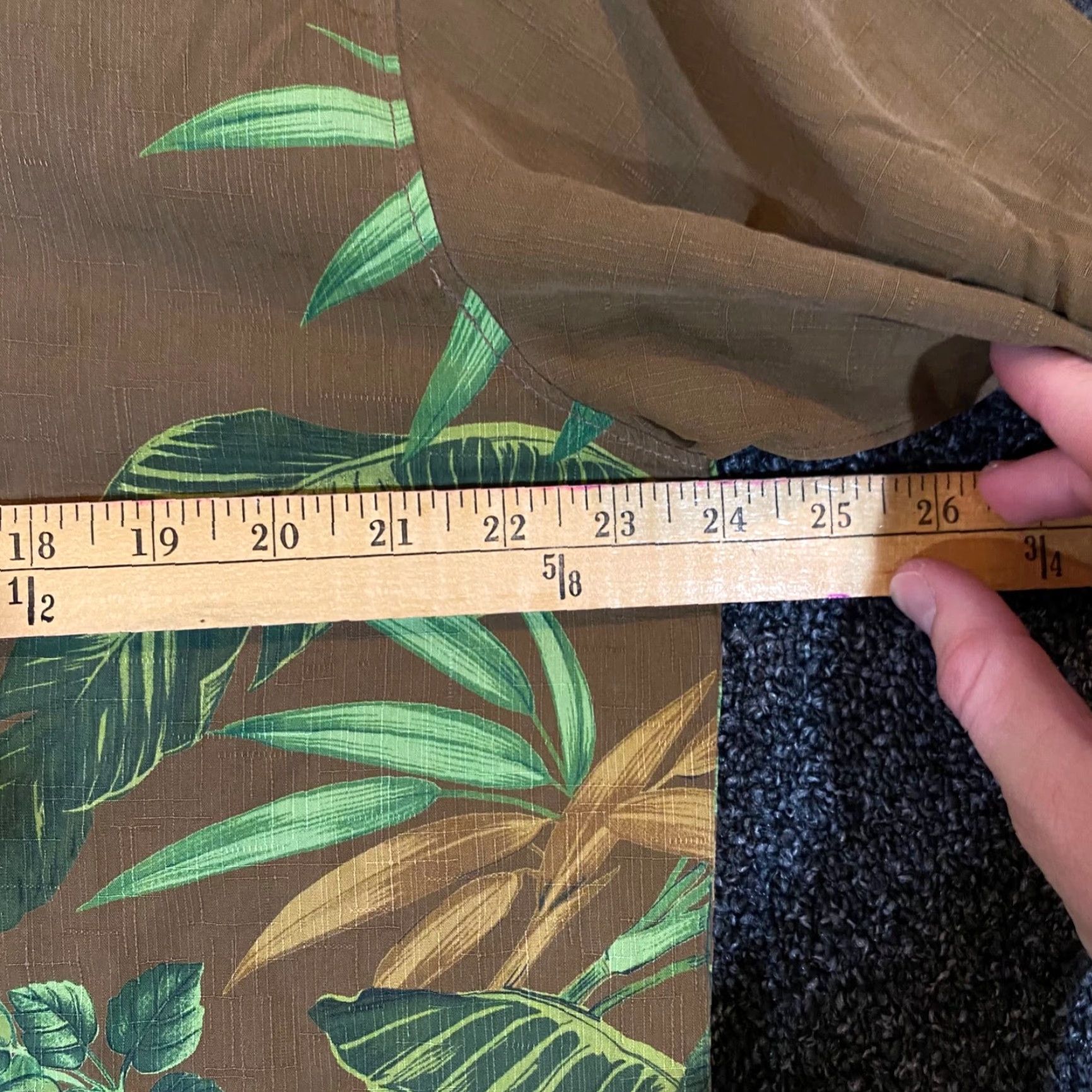 Tommy Bahama Tommy Bahama Shirt Mens Large Brown Green Floral Silk Button Up Outdoors S/S Size US L / EU 52-54 / 3 - 5 Thumbnail