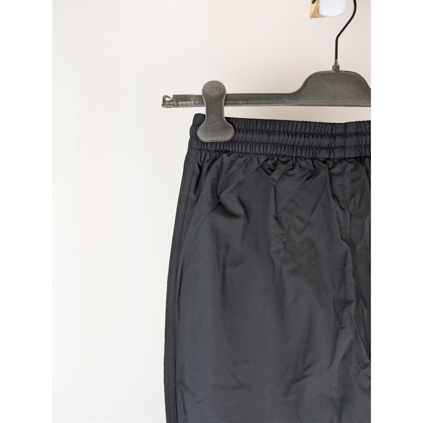 Adidas × JJJJound o1rshd1 JJJJ Trackpant Sweatpants in Black Size US 36 / EU 52 - 14 Thumbnail