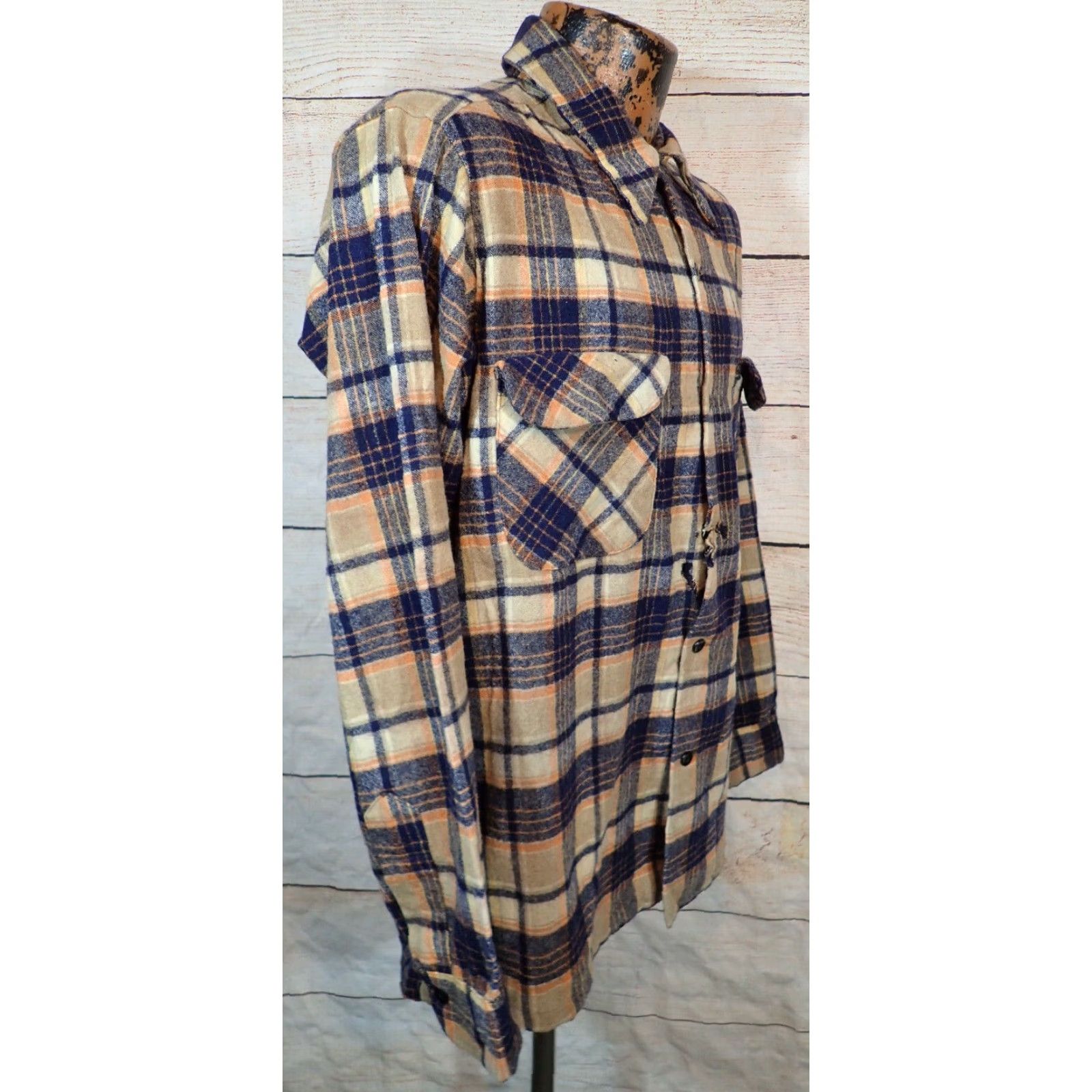 Pendleton VINTAGE 70s PENDLETON MENS MEDIUM BUTTON LOOP COLLAR WOOL SHIRT Size US M / EU 48-50 / 2 - 2 Thumbnail