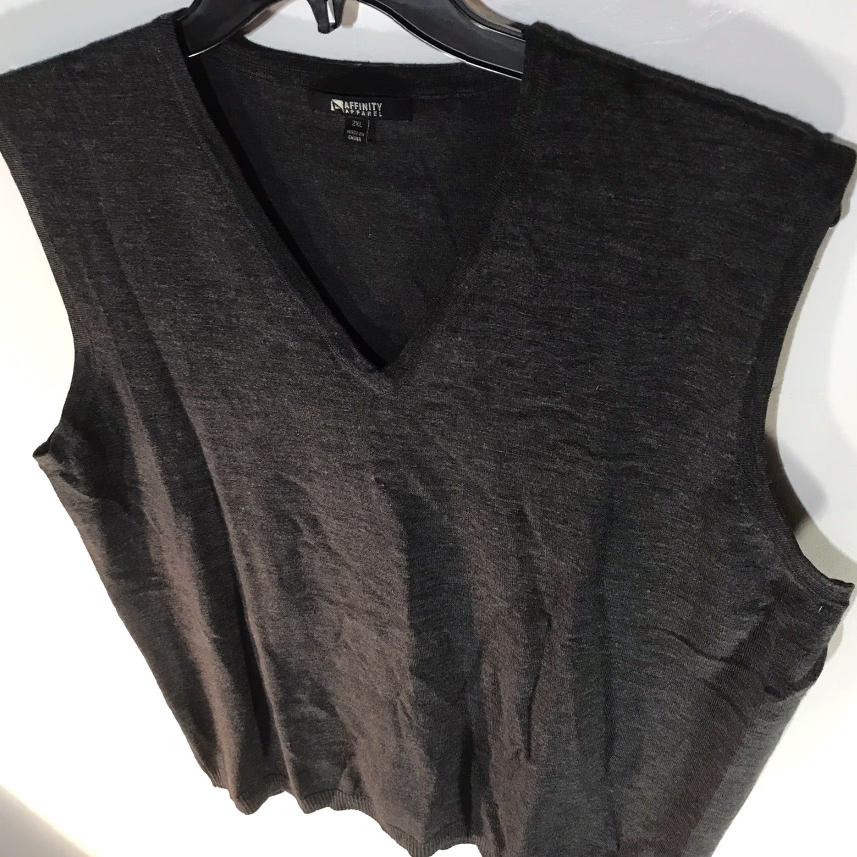 Vintage Affinity Apparel Mens Sweater Vest 2X Solid Gray Wool Blend V-Neck Casual Business Travel Size US XXL / EU 58 / 5 - 2 Thumbnail