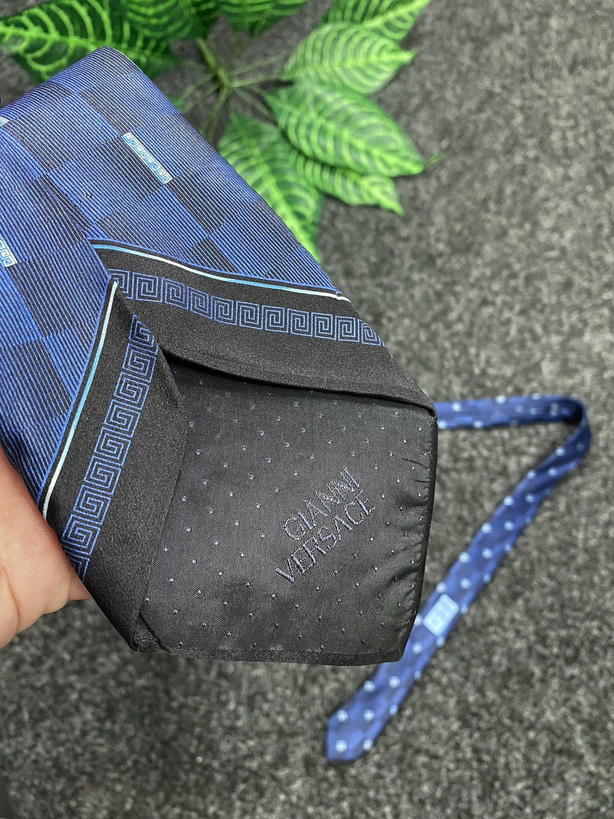 Versace Vintage tie GIANNI VERSACE Size ONE SIZE - 9 Thumbnail