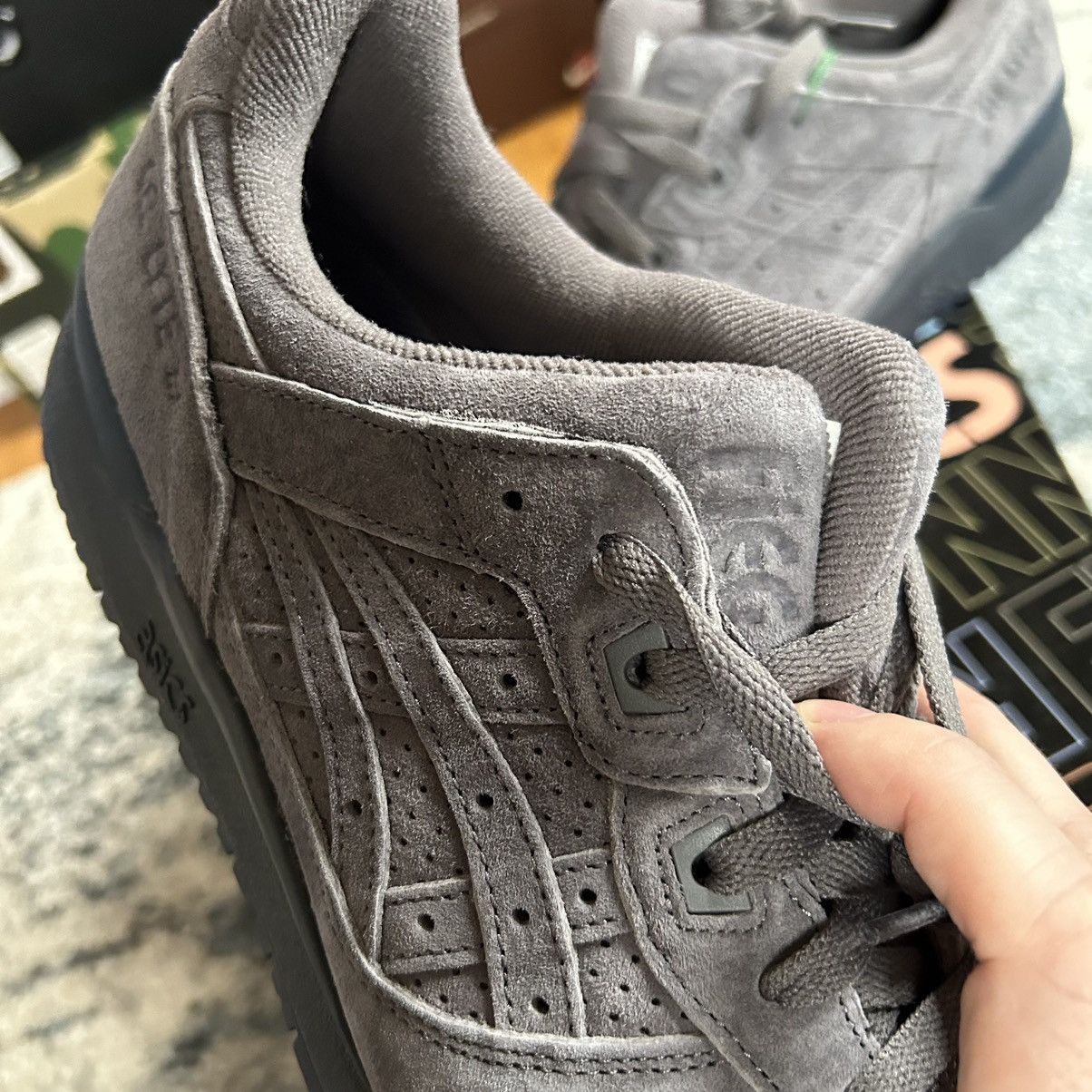 Asics × Kith 1201A224-201 FW20 KXTH GEL LYTE iii “THE PALETTE” HURRiCANE Size US 9.5 / EU 42-43 - 5 Thumbnail