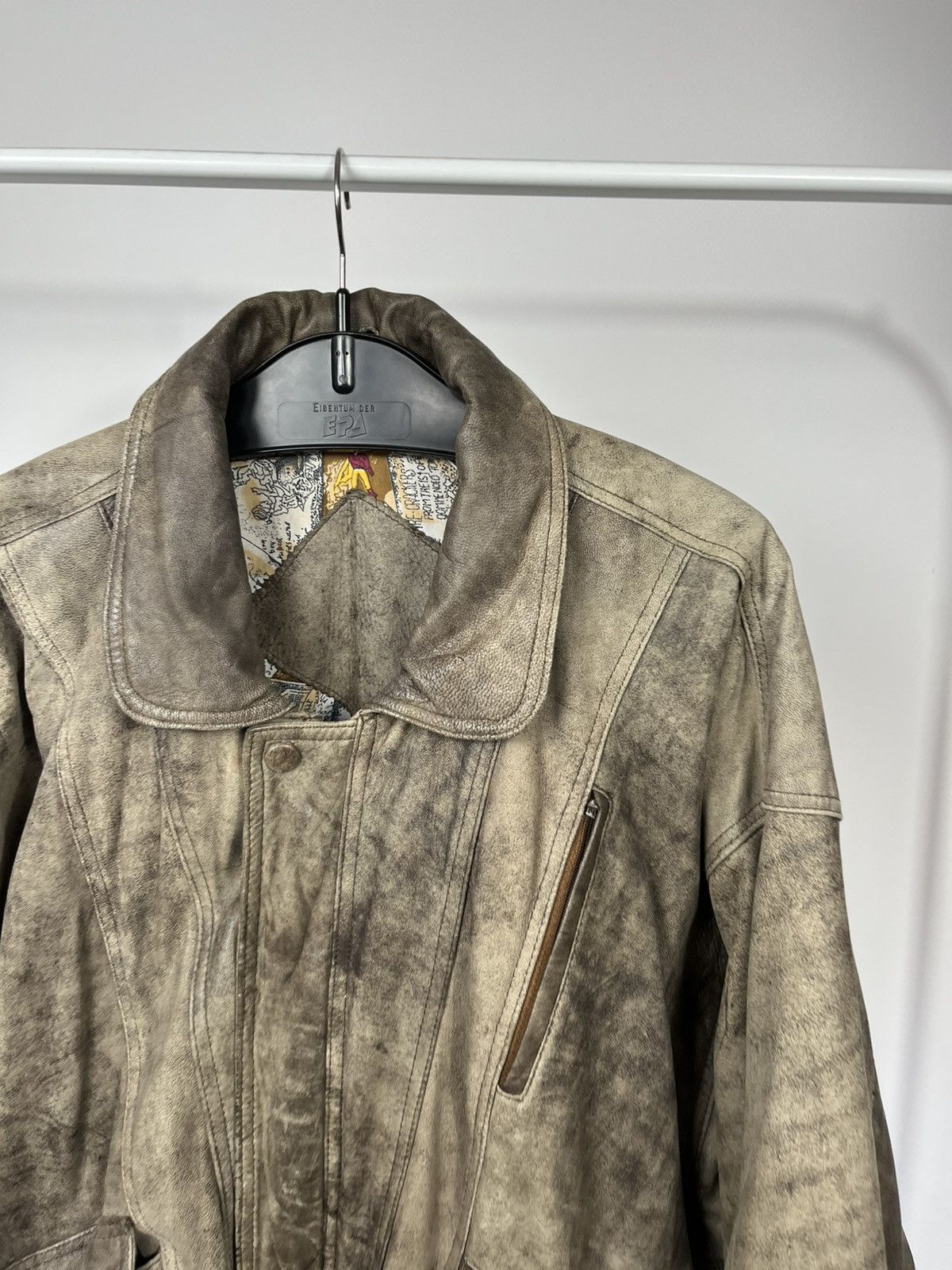 Genuine Leather Vintage Distressed Leather Jacket Brown Bomber Style Coat Size US XL / EU 56 / 4 - 4 Thumbnail