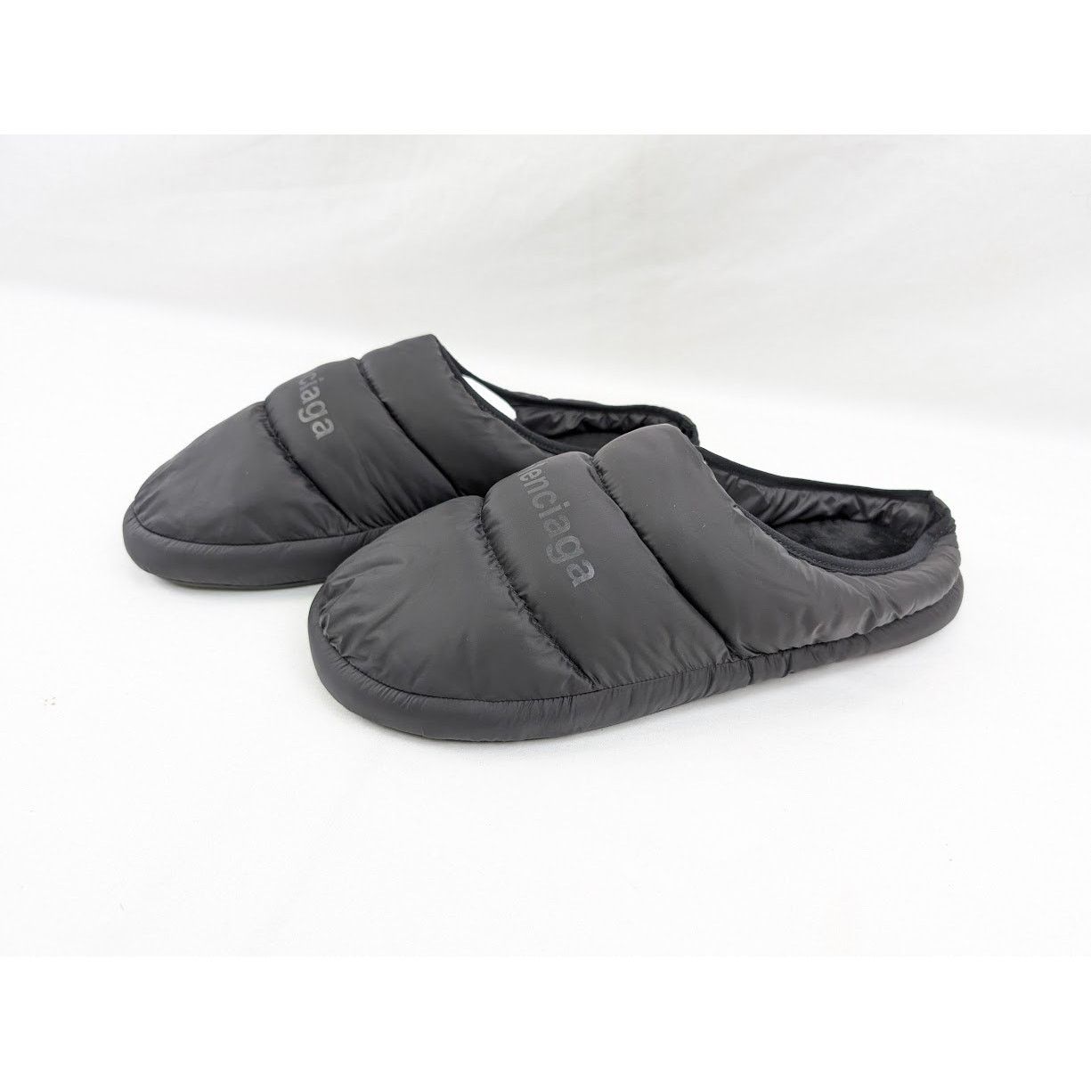 Balenciaga o1rshd1 Alaska Slipper Nylon in Black Size US 9 / EU 42 - 15 Thumbnail