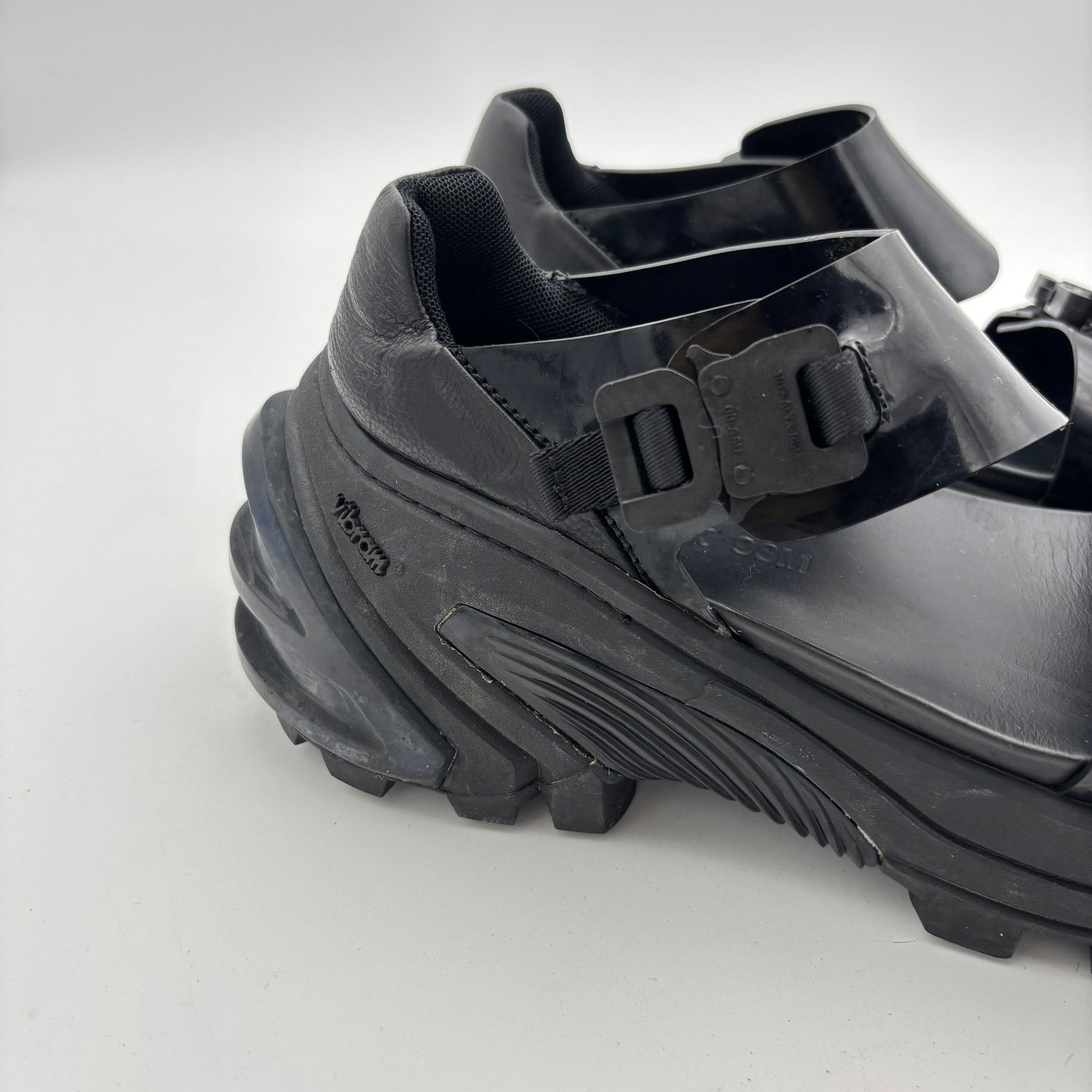 1017 ALYX 9SM 1017 ALYX 9SM Vibram Sole Sandals Chunky Buckle Shoes 39 Size US 9 / IT 39 - 10 Thumbnail