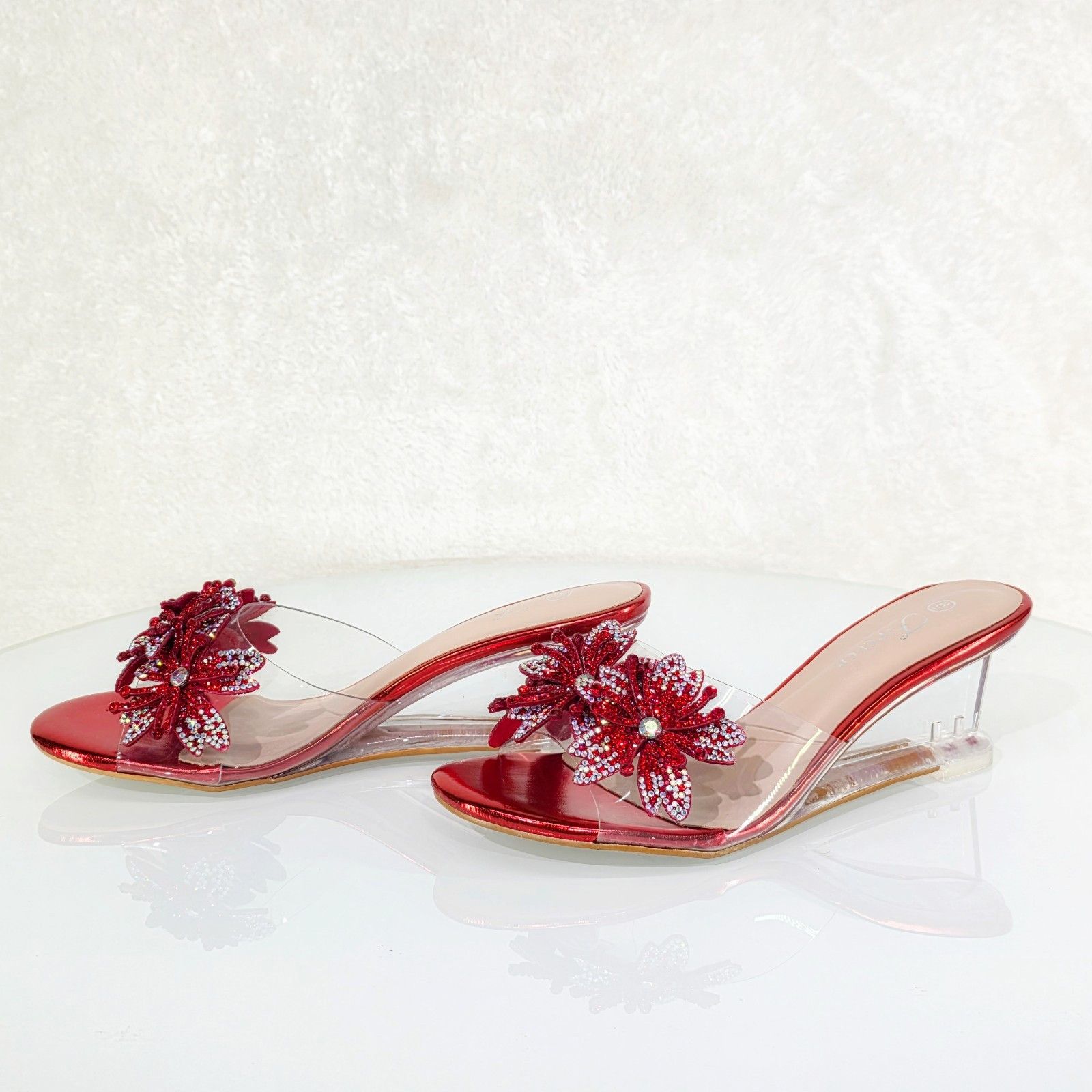 Other Eva Rhinestone Flower Red Slip On 2.5" Wedge Heel Casual Eve Size US 8 / IT 38 - 1 Thumbnail