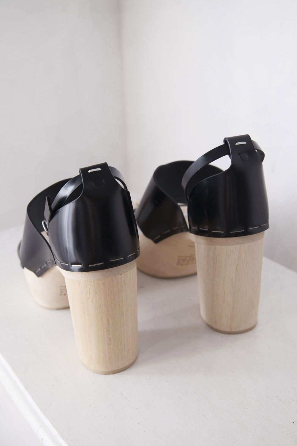 Maison Margiela Margiela wooden Tabi platform shoes Size US 10 / IT 40 - 3 Thumbnail