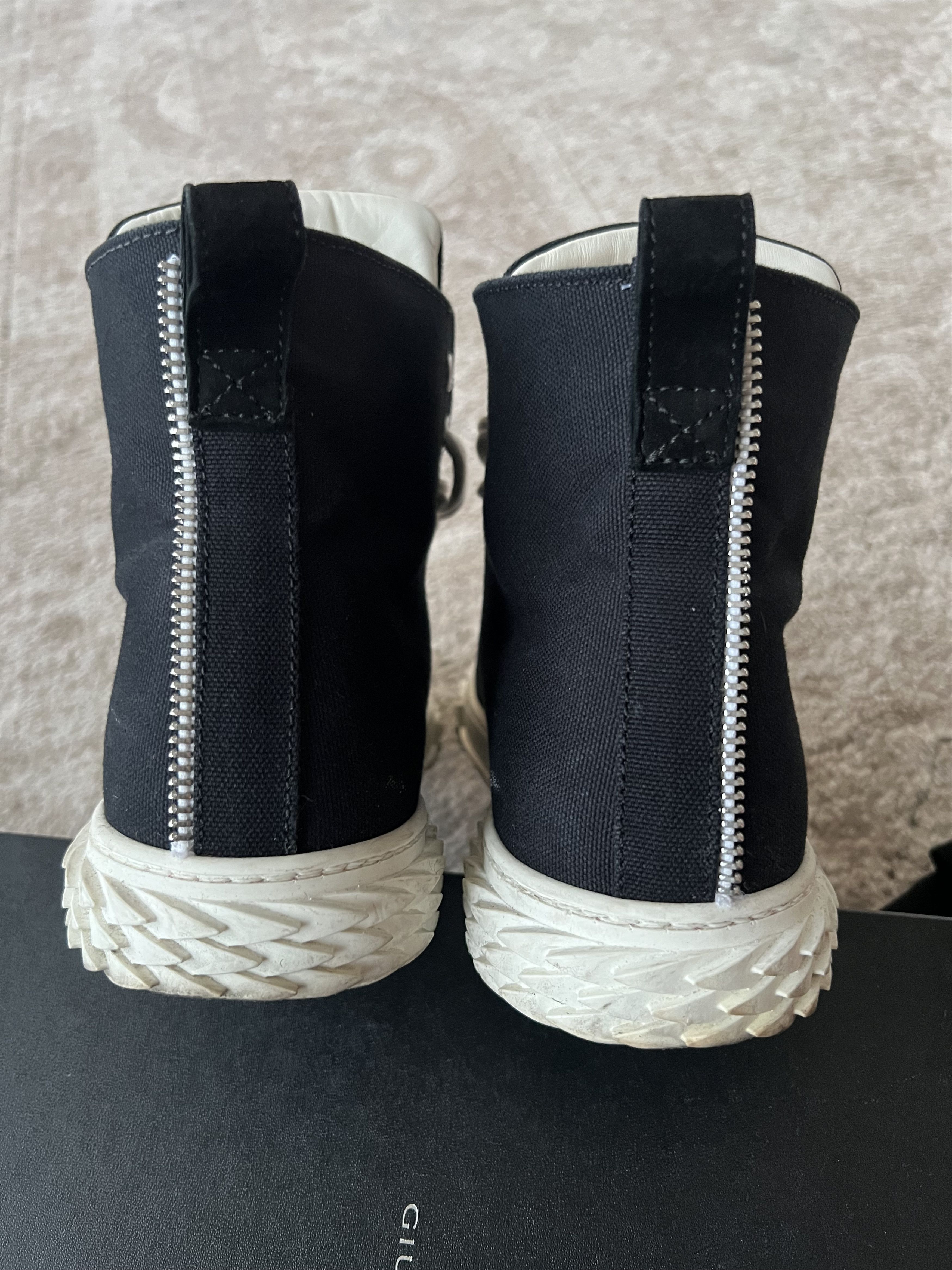 Giuseppe Zanotti Giuseppe Zanotti High-Top Black Blabber size 44.5 Size US 11.5 / EU 44-45 - 3 Thumbnail