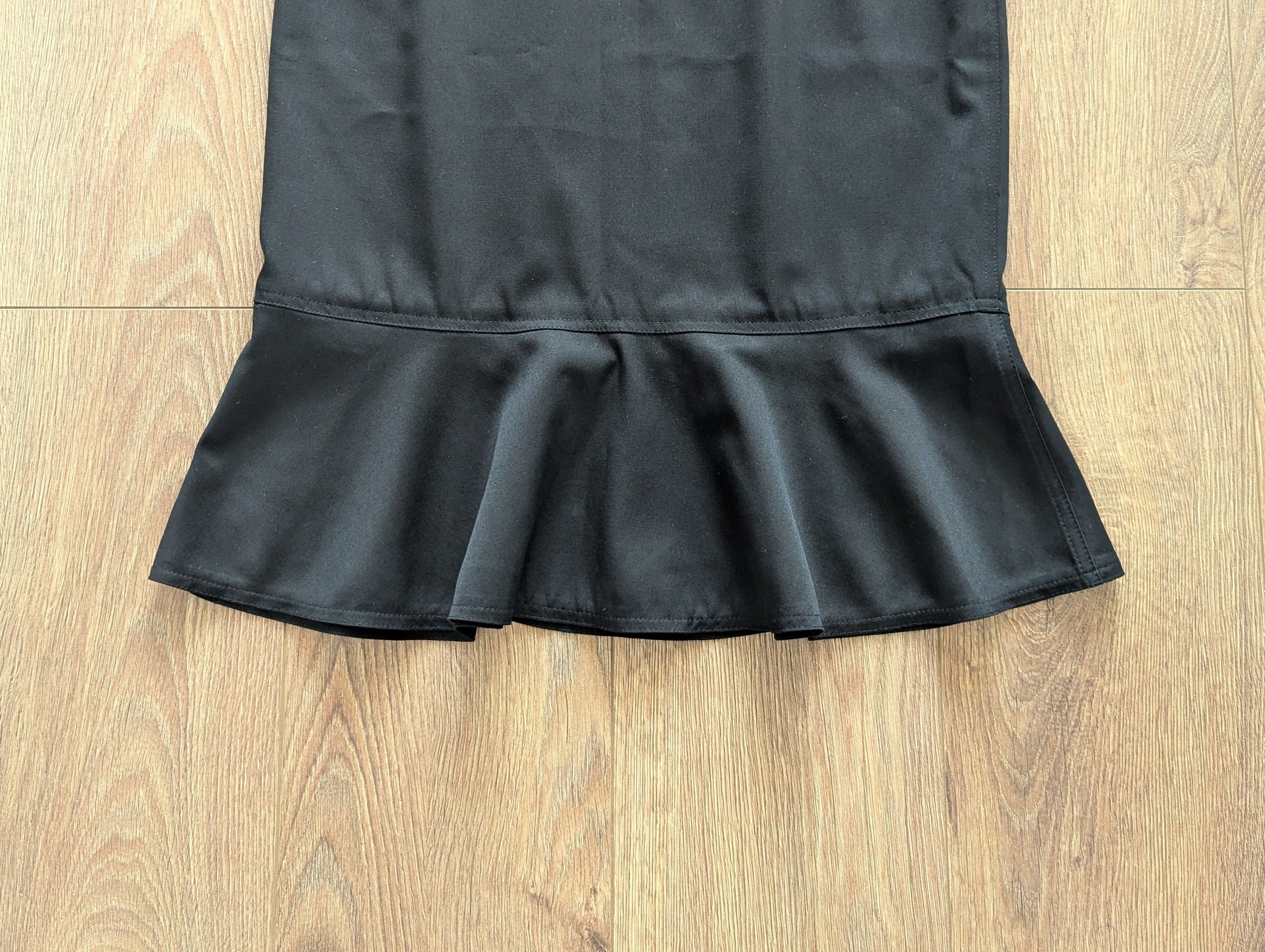 Yves Saint Laurent Yves Saint Laurent Rive Gauche Lana Wool Skirt MadeInFrance Size 28" / US 6 / IT 42 - 2 Thumbnail