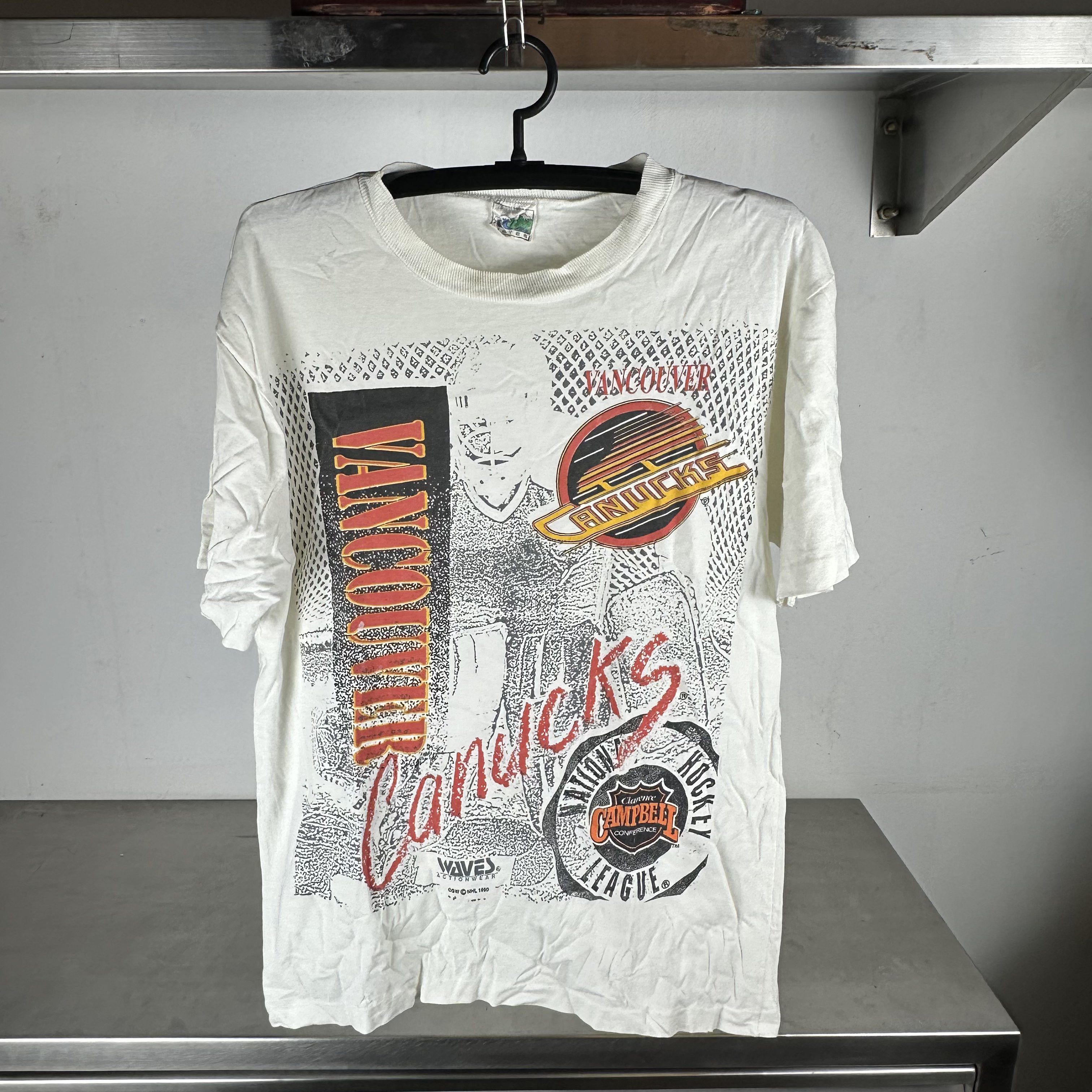 Vintage ​Vintage 1990 Vancouver Canucks Hockey NHL T-Shirt Size US L / EU 52-54 / 3 - 1 Thumbnail